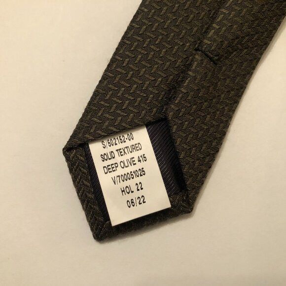 Banana Republic banana republic men's new polyester blend tie 3" X 59" Size ONE SIZE - 3 Thumbnail