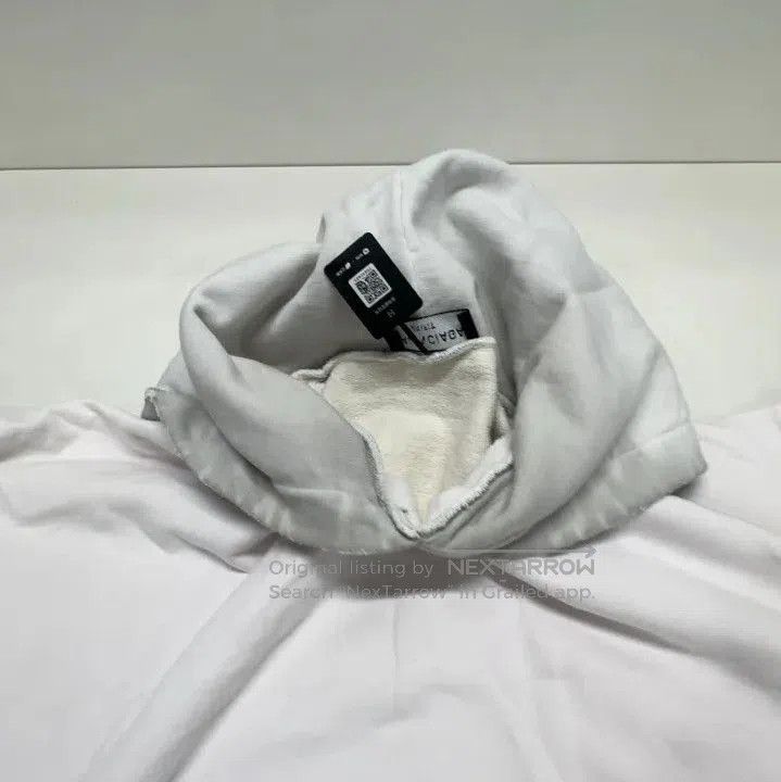 Balenciaga Balenciaga White Logo Graphic Hoodie for Men. Size US M / EU 48-50 / 2 - 3 Thumbnail
