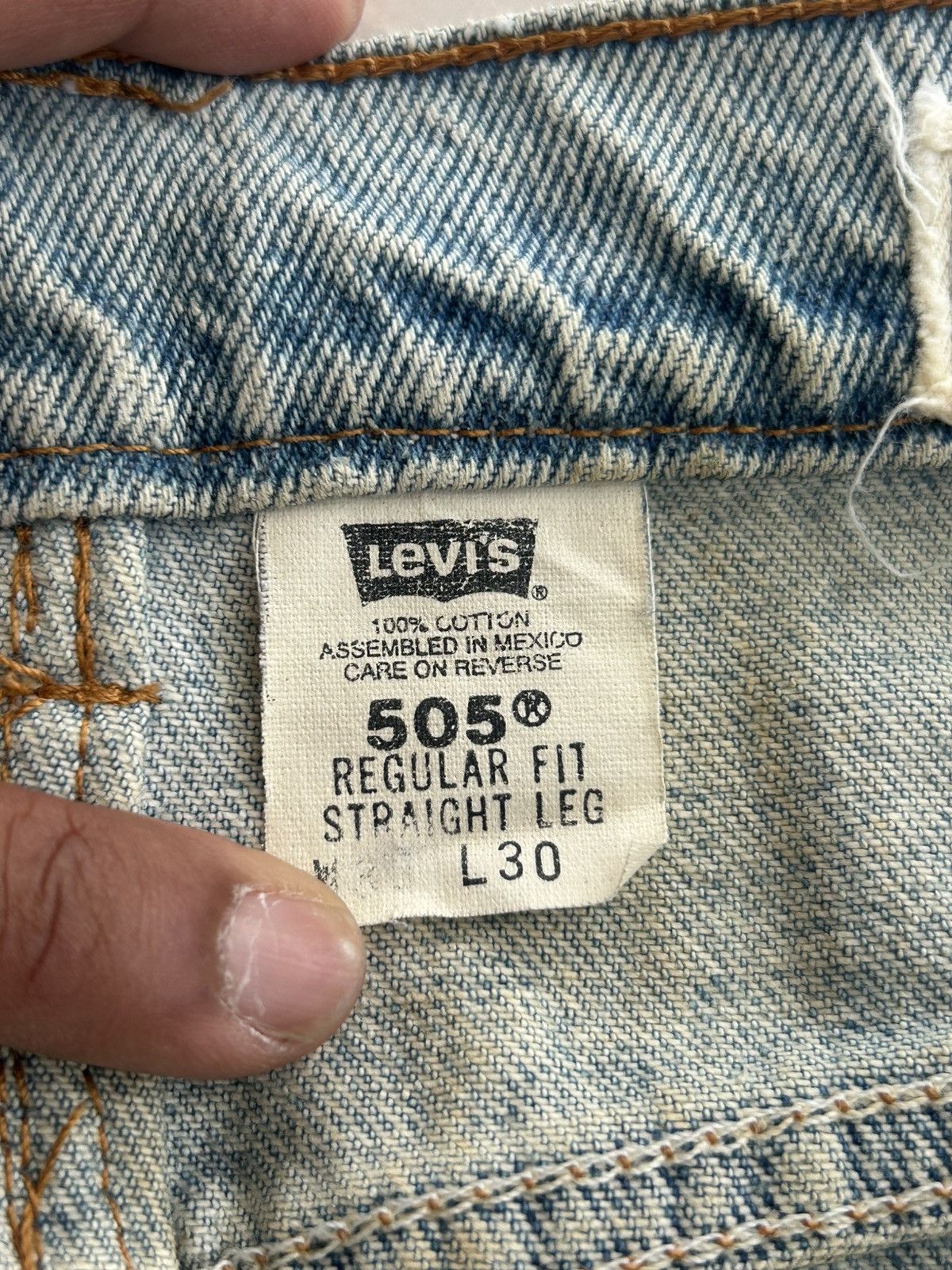 Levi's Levis 505 Vintage Ripped Jeans Size US 31 - 12 Thumbnail