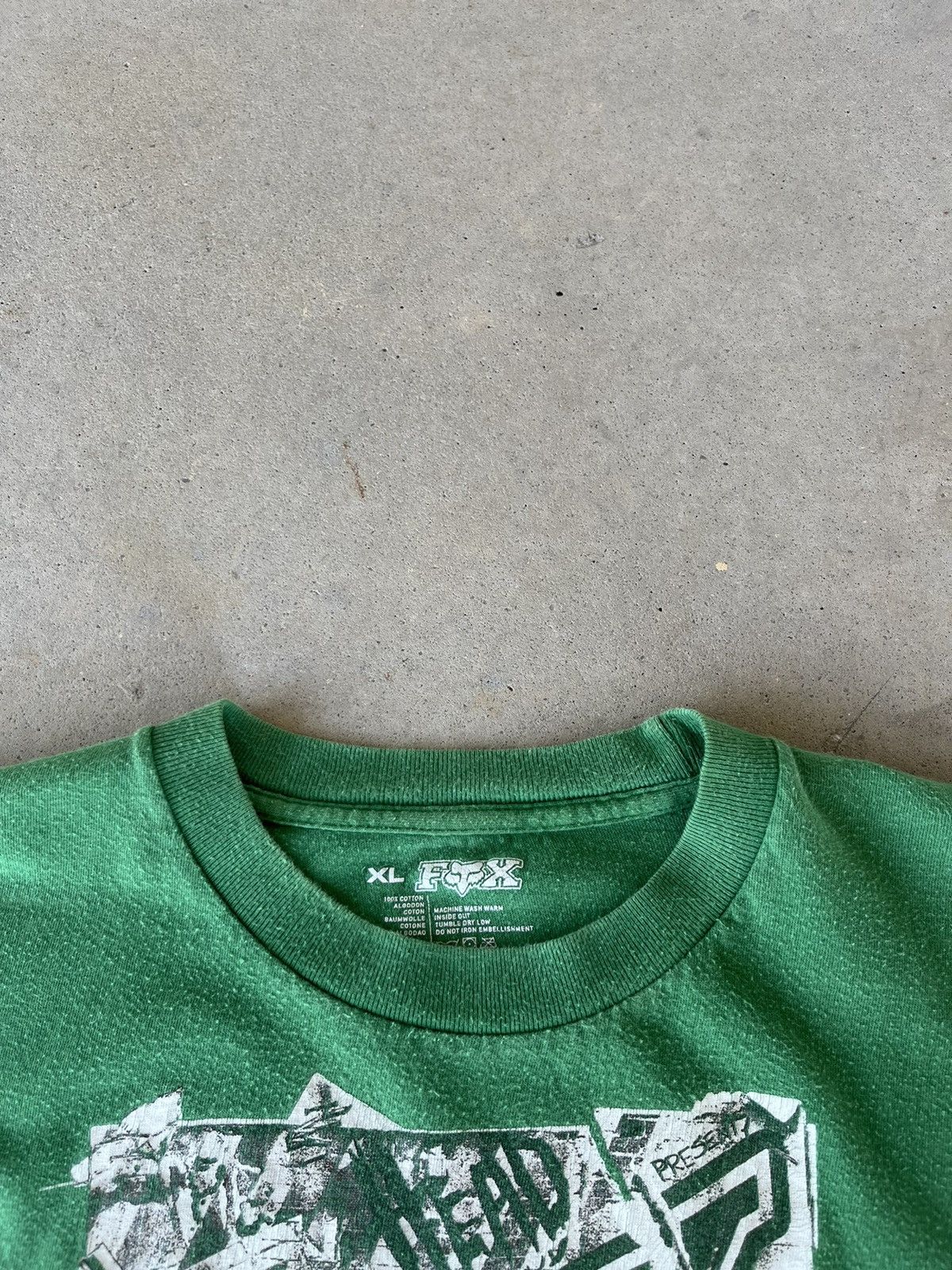 Vintage Vintage y2k Fox Racing Motocross T-Shirt Size US L / EU 52-54 / 3 - 4 Thumbnail