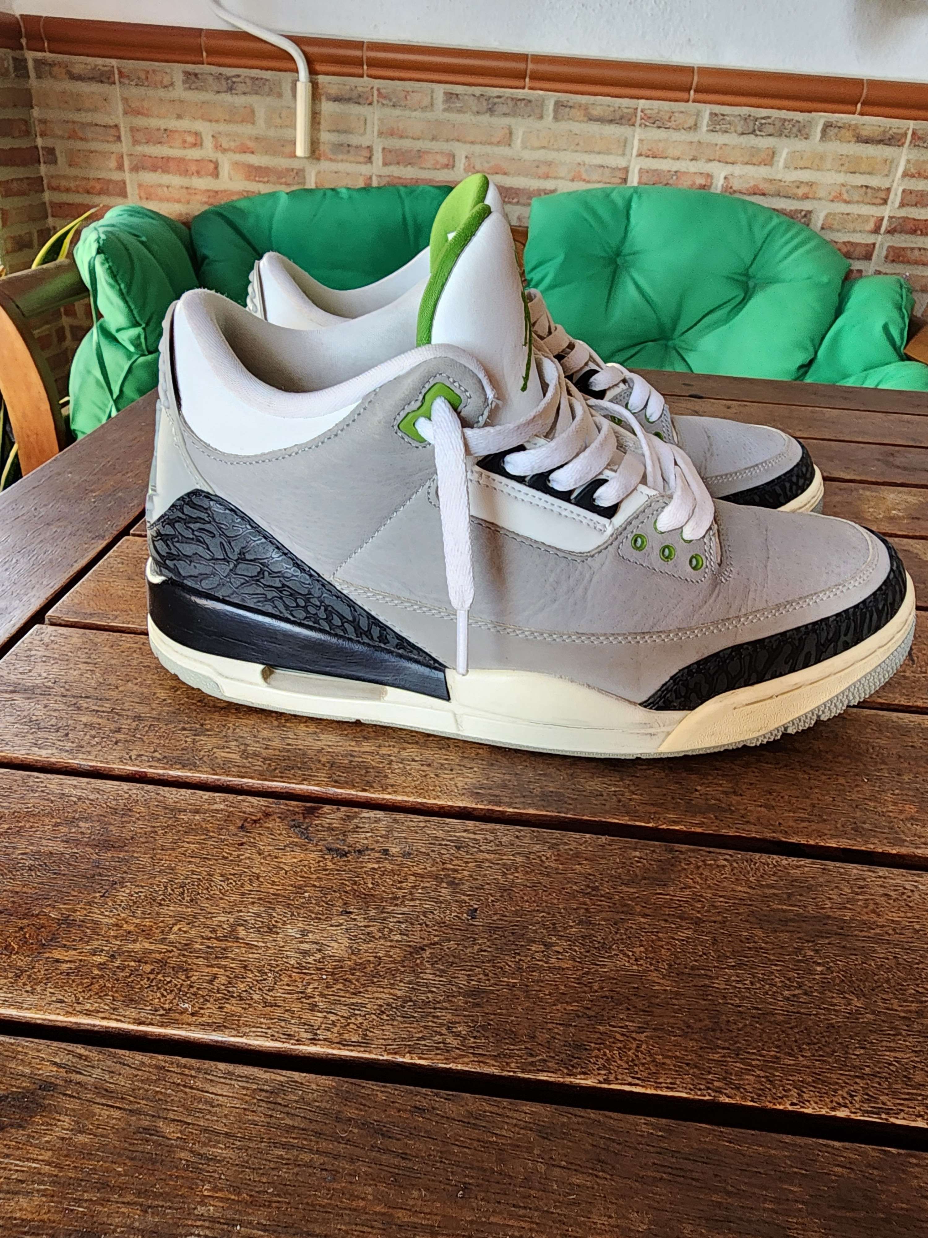 Jordan Brand Jordan 3 Size US 10.5 / EU 43-44 - 1 Thumbnail