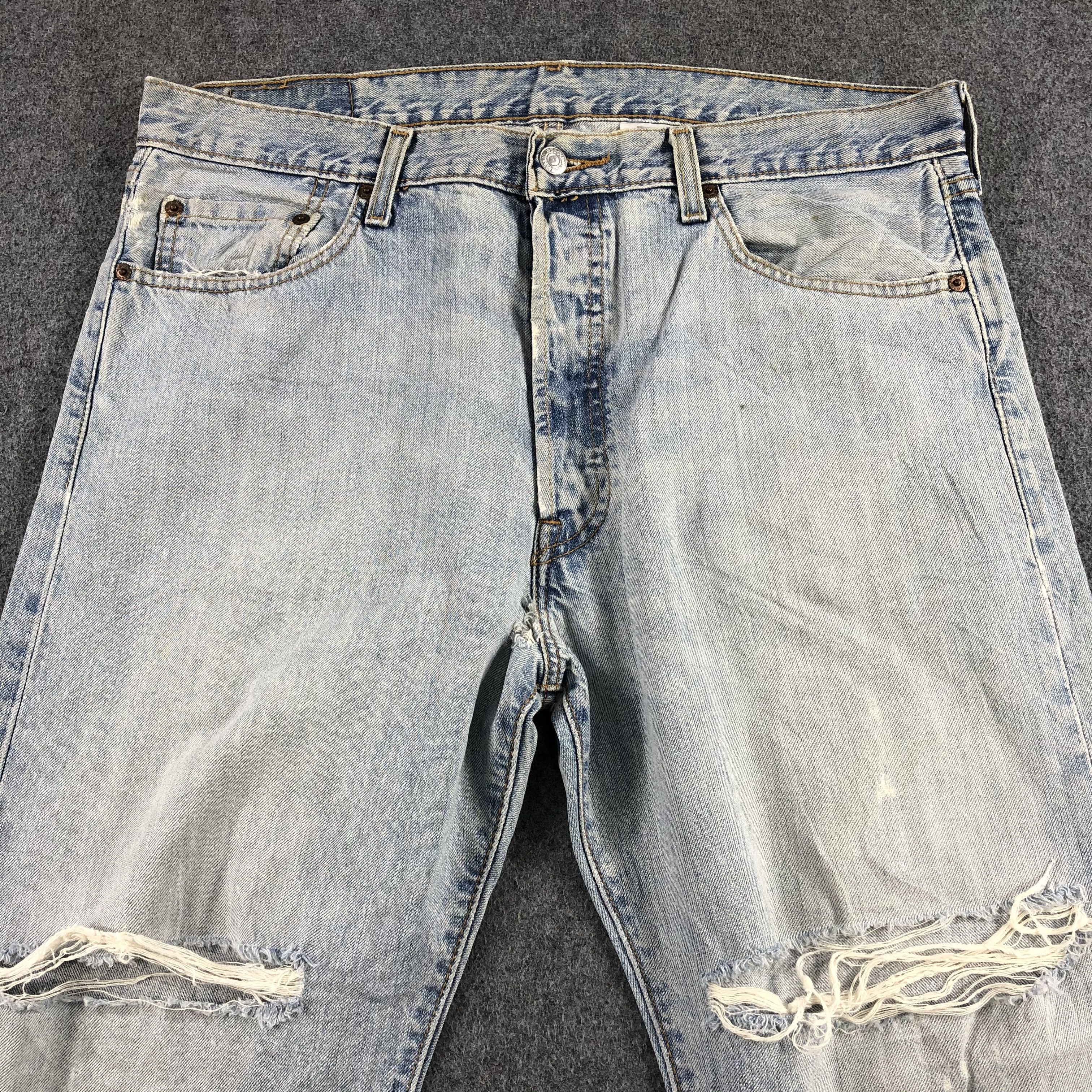 Levi's × Vintage 90s Vintage Ripped Light Wash Levis 501 Jeans-J1611 Size US 36 / EU 52 - 3 Thumbnail