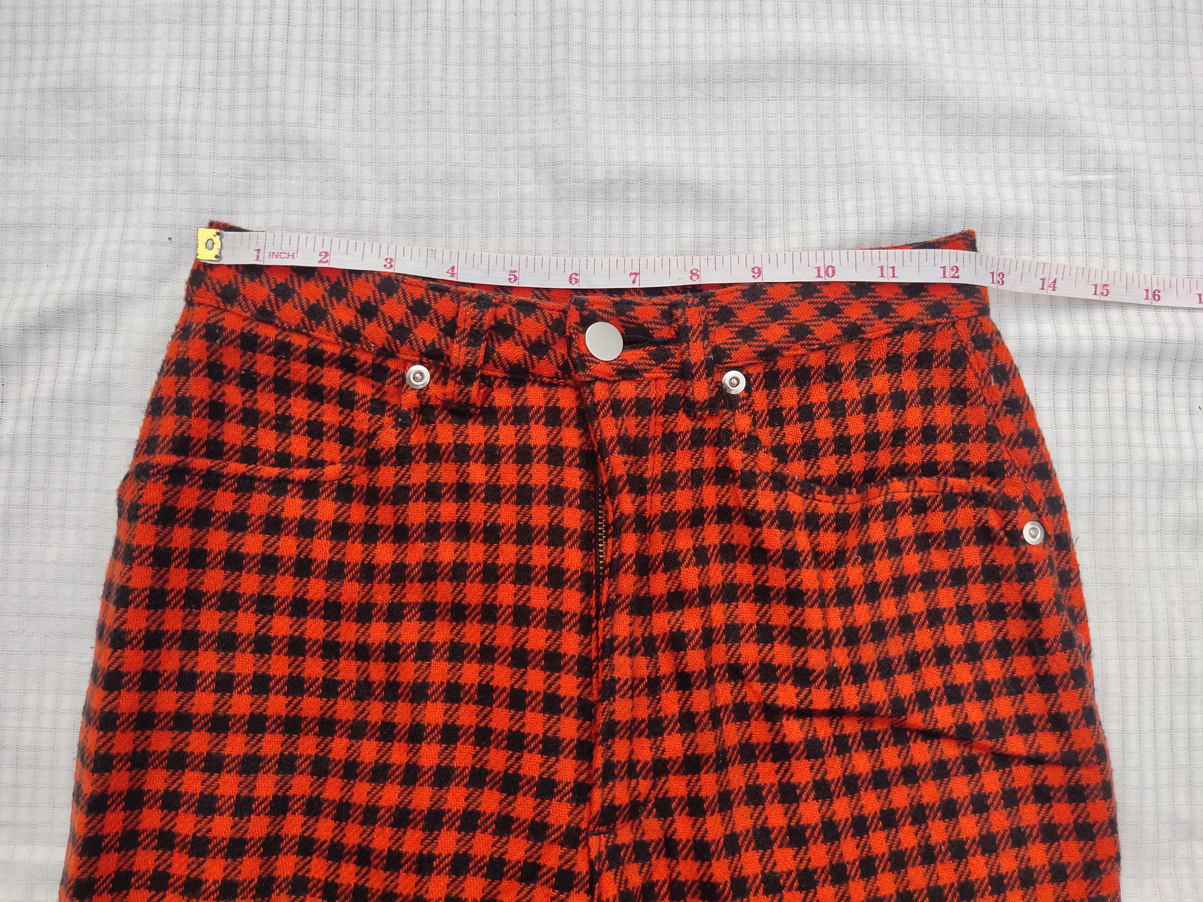 Japanese Brand (P154) Pakcon Orange Black Buffalo Plaid Taper Pants Size 25" / US 0 / IT 36 - 12 Thumbnail