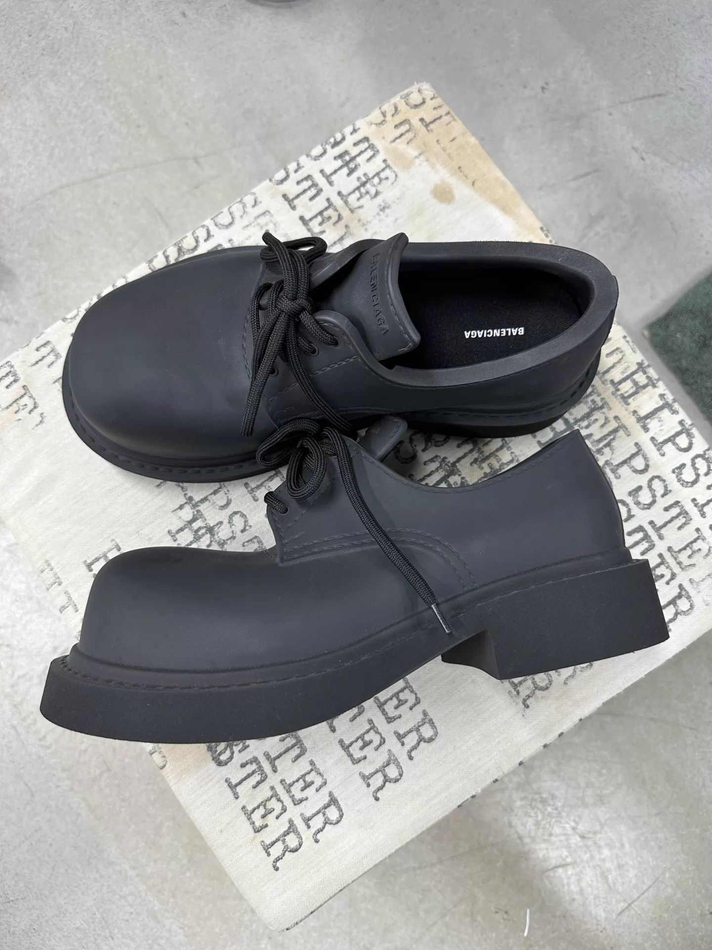 Balenciaga Balenciaga SS23 Mickey Steroid Derby Boot Size US 8 / EU 41 - 2 Thumbnail
