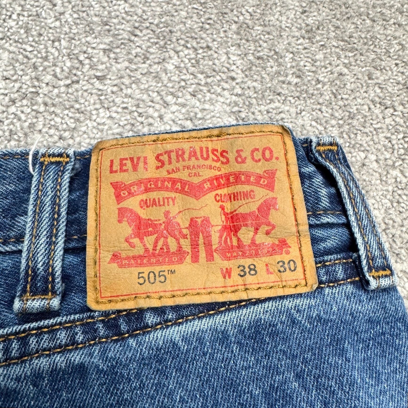 Levi's Levi's 505 Regular Fit Straight Denim Jeans Mens 38x30 Blue Medium Wash Cotton Size US 38 / EU 54 - 7 Thumbnail