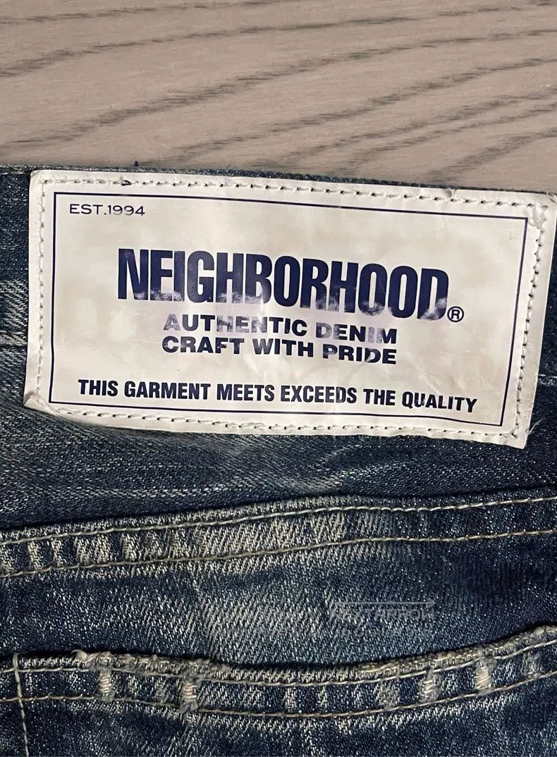 Neighborhood Neighborhood size L Distressed and Faded Tapered Denim Lon Size US 27 - 4 Thumbnail