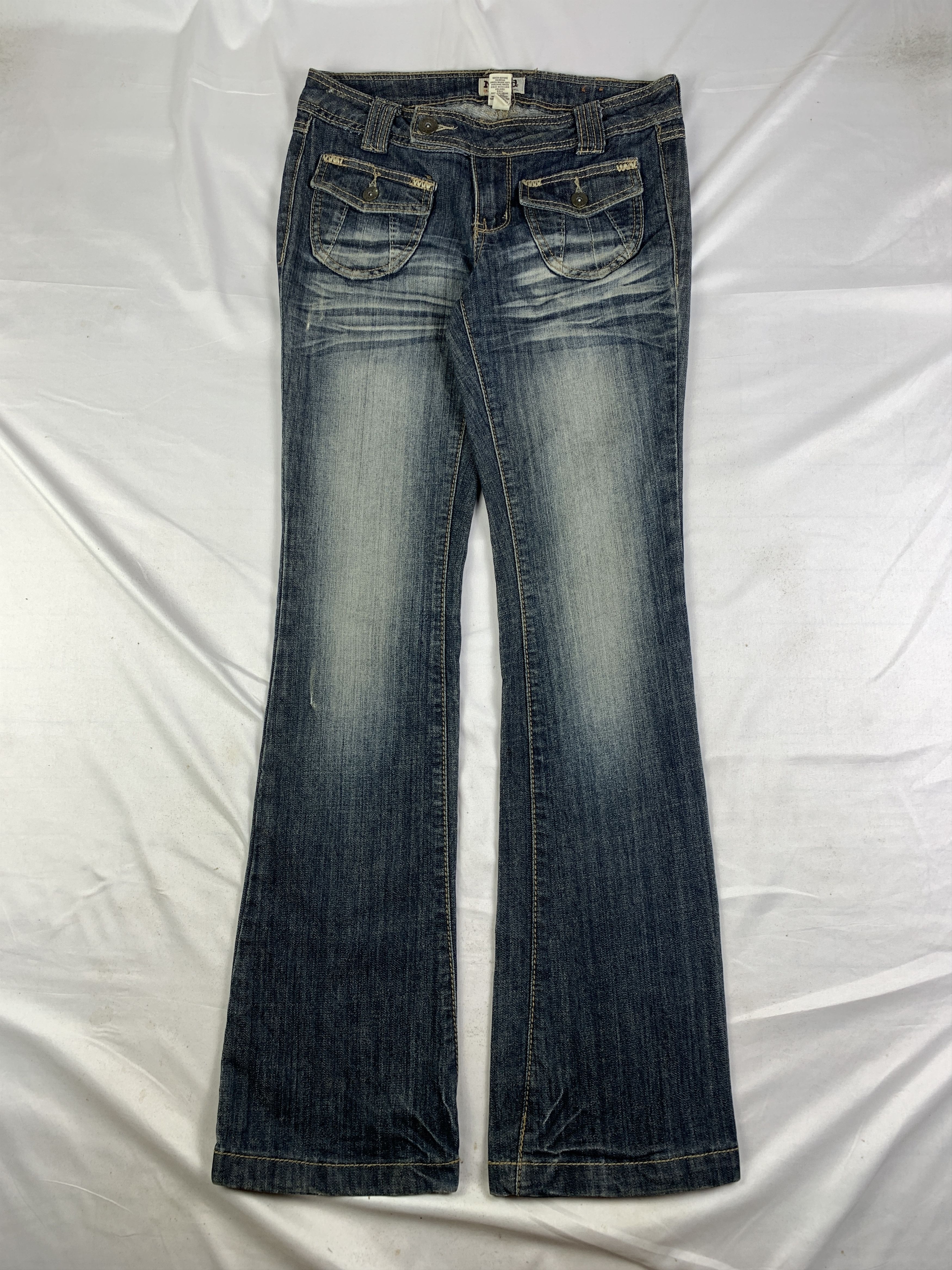Japanese Brand 2000s Mudd Dark Blue Lowrise Flared Jeans (30) Size 30" / US 8 / IT 44 - 1 Thumbnail