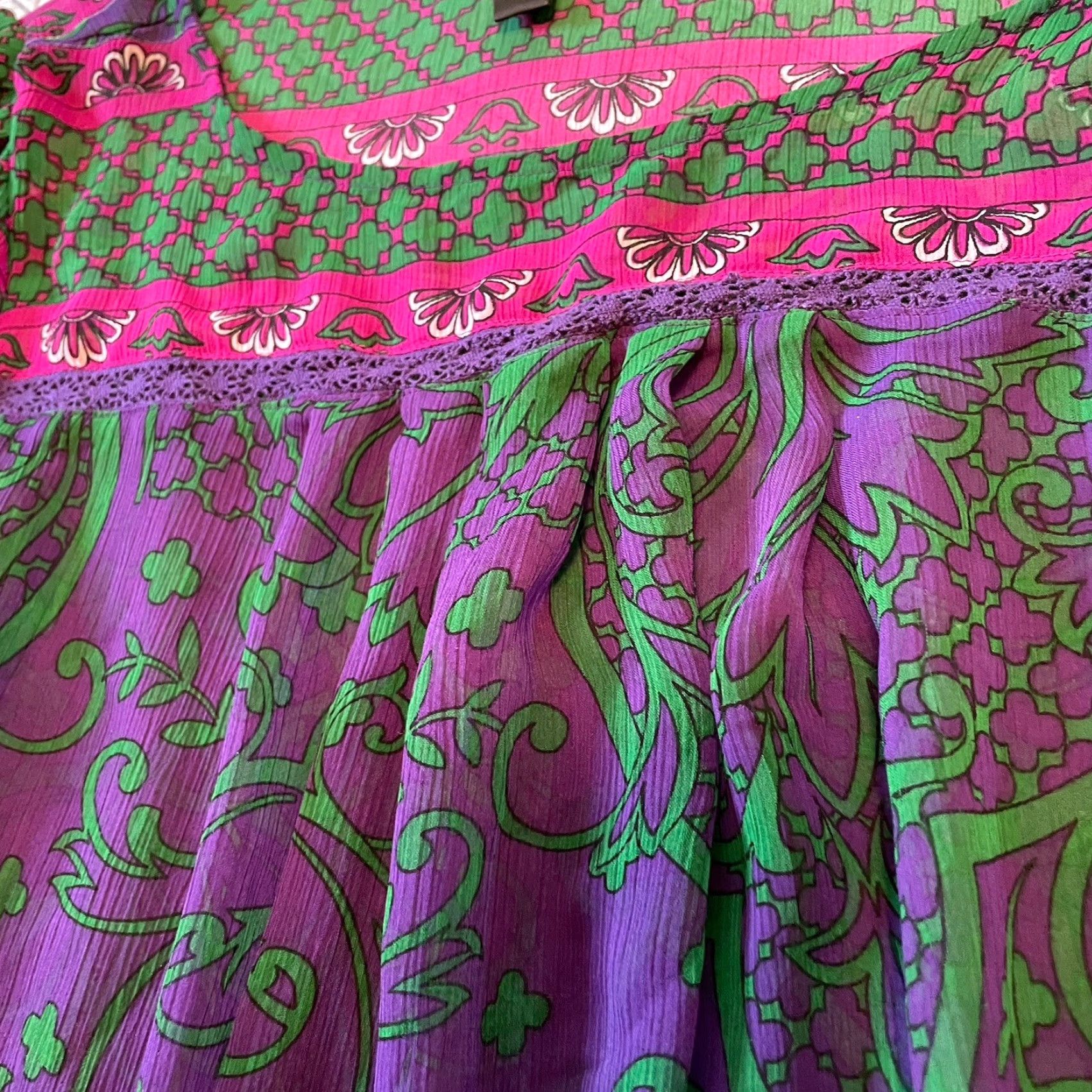 Nicole Miller Nicole Miller Blouse L Short Sleeve Sheer Purple Pink Green Boho Grunge Party Casual Womens Size L / US 10 / IT 46 - 6 Thumbnail