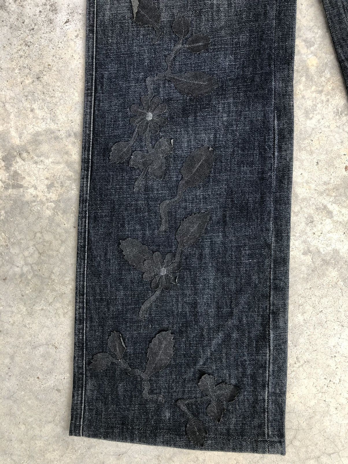 Fendi Rare Fendi Flared Jeans Patchwork Flower Size US 28 / EU 44 - 6 Thumbnail