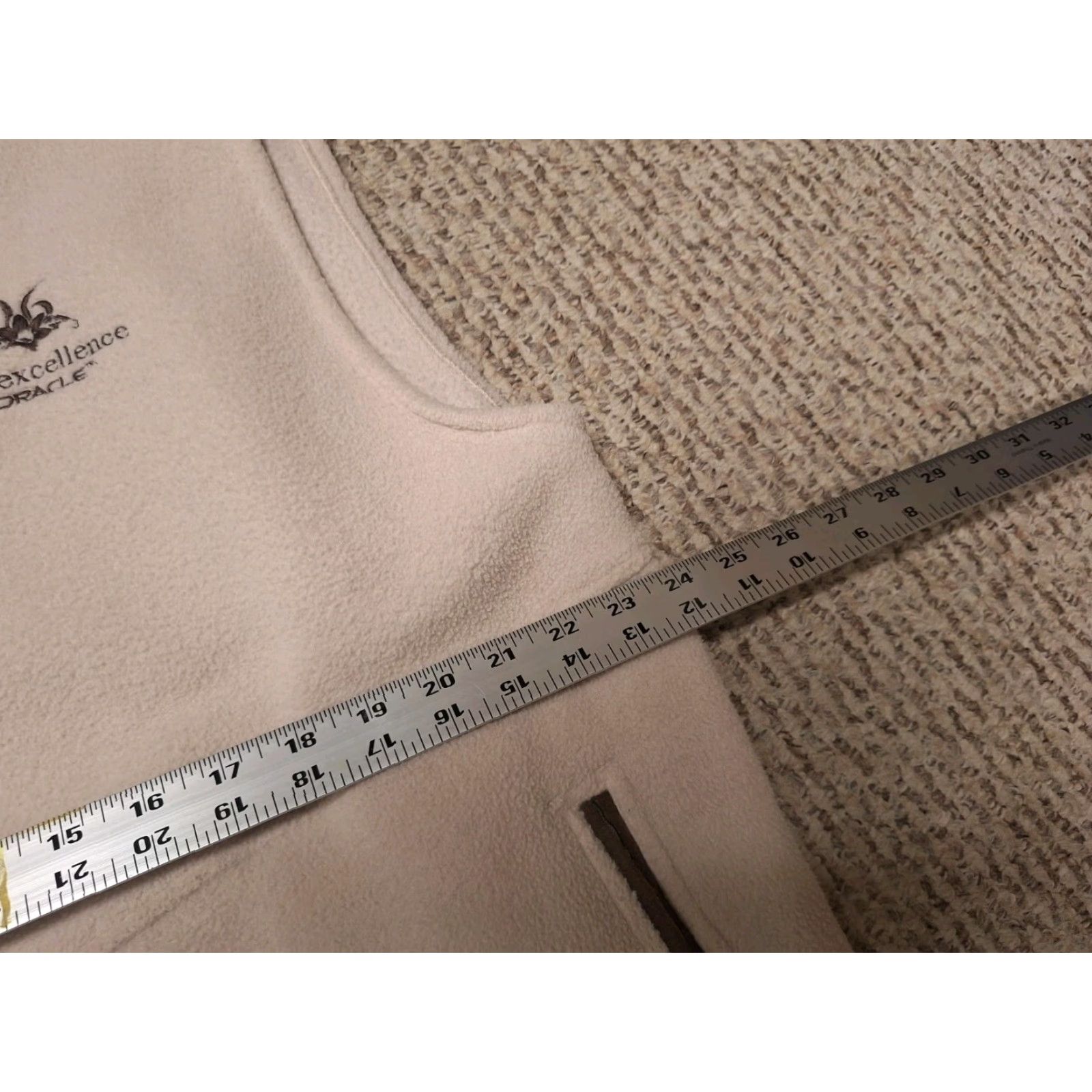 Vintage VINTAGE Oracle Vest Embroidered Zip Cream M Unisex Adults L 2006 Club Excellence fleece Size US M / EU 48-50 / 2 - 6 Thumbnail