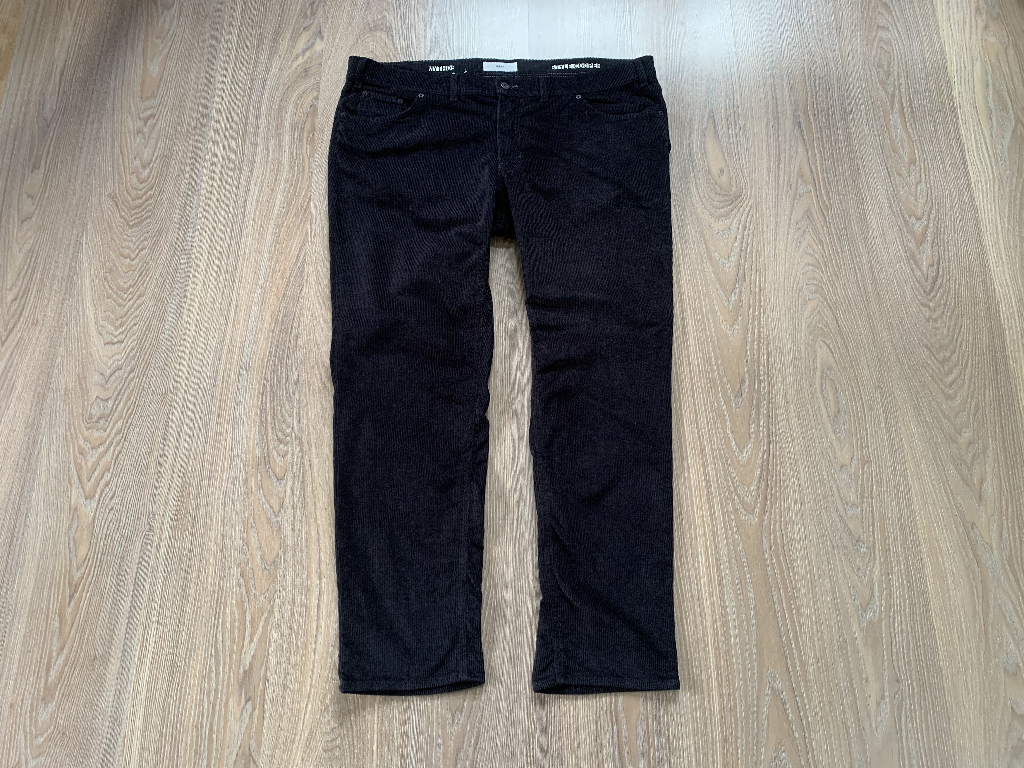 BRAX Brax Cooper Corduroy Vevet Black Men's Pants Size US 44 / EU 60 - 1 Thumbnail