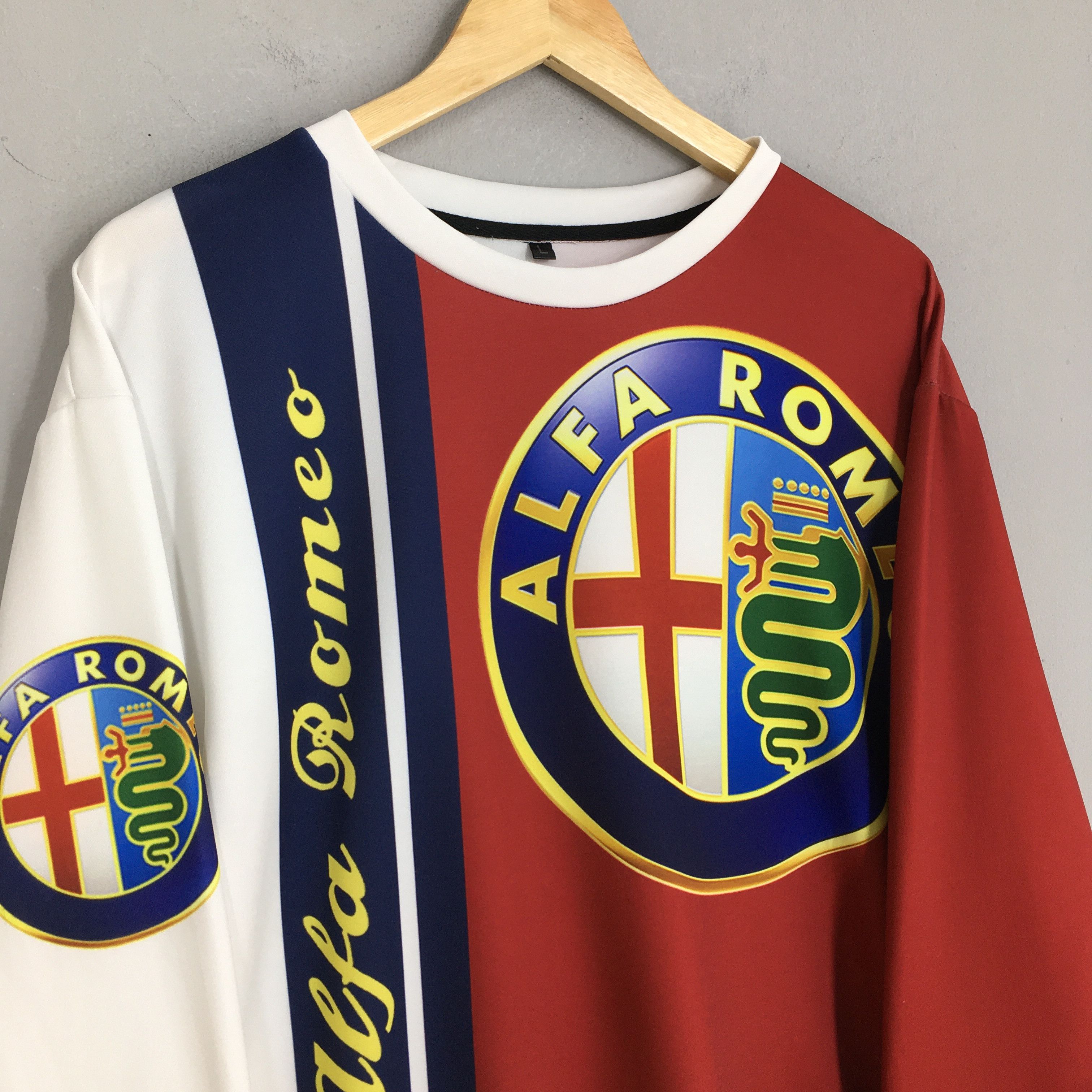 Vintage Vintage Y2K Alfa Romeo Automobiles Polyester Sweater Large Size US L / EU 52-54 / 3 - 3 Thumbnail