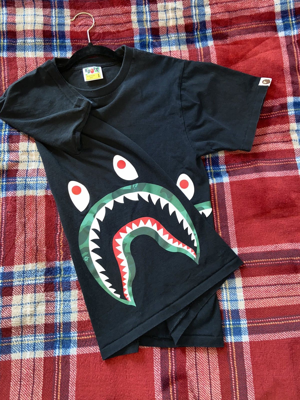 BAPE Color Camo Side Shark Tee Black/Red