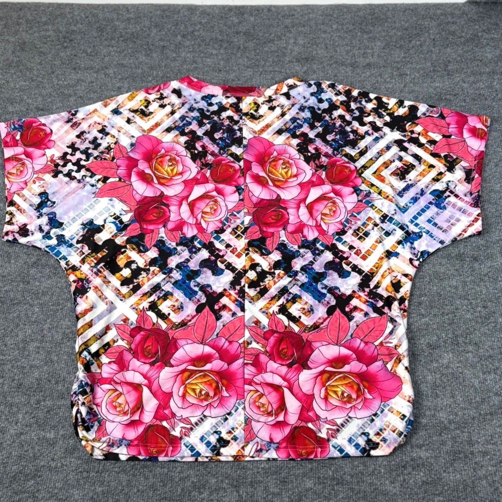 Vintage Loveu Dear T-Shirt Womens 2XL Short Sleeve Floral Print Dolman Sleeve Crew Neck Pink Geometric Pattern Top Size XXL / US 16-18 / IT 52-54 - 7 Thumbnail