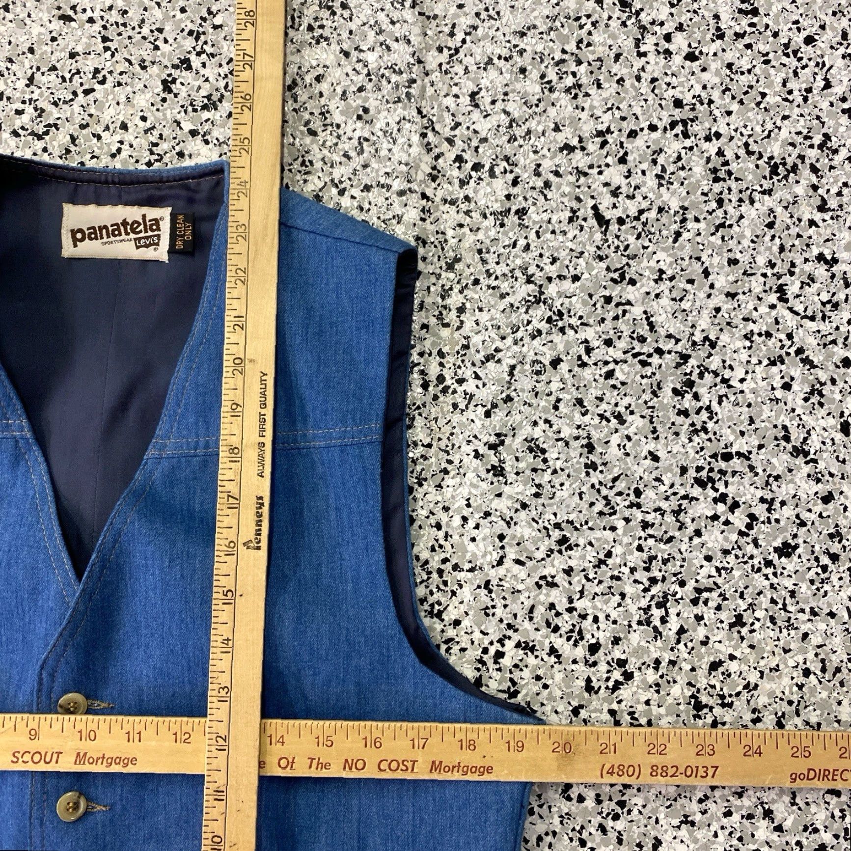 Vintage VINTAGE Lana Panatela Sportswear By Levi’s Denim Vest M Blue Denim 1970s Levi’s Mens? Size US M / EU 48-50 / 2 - 3 Thumbnail