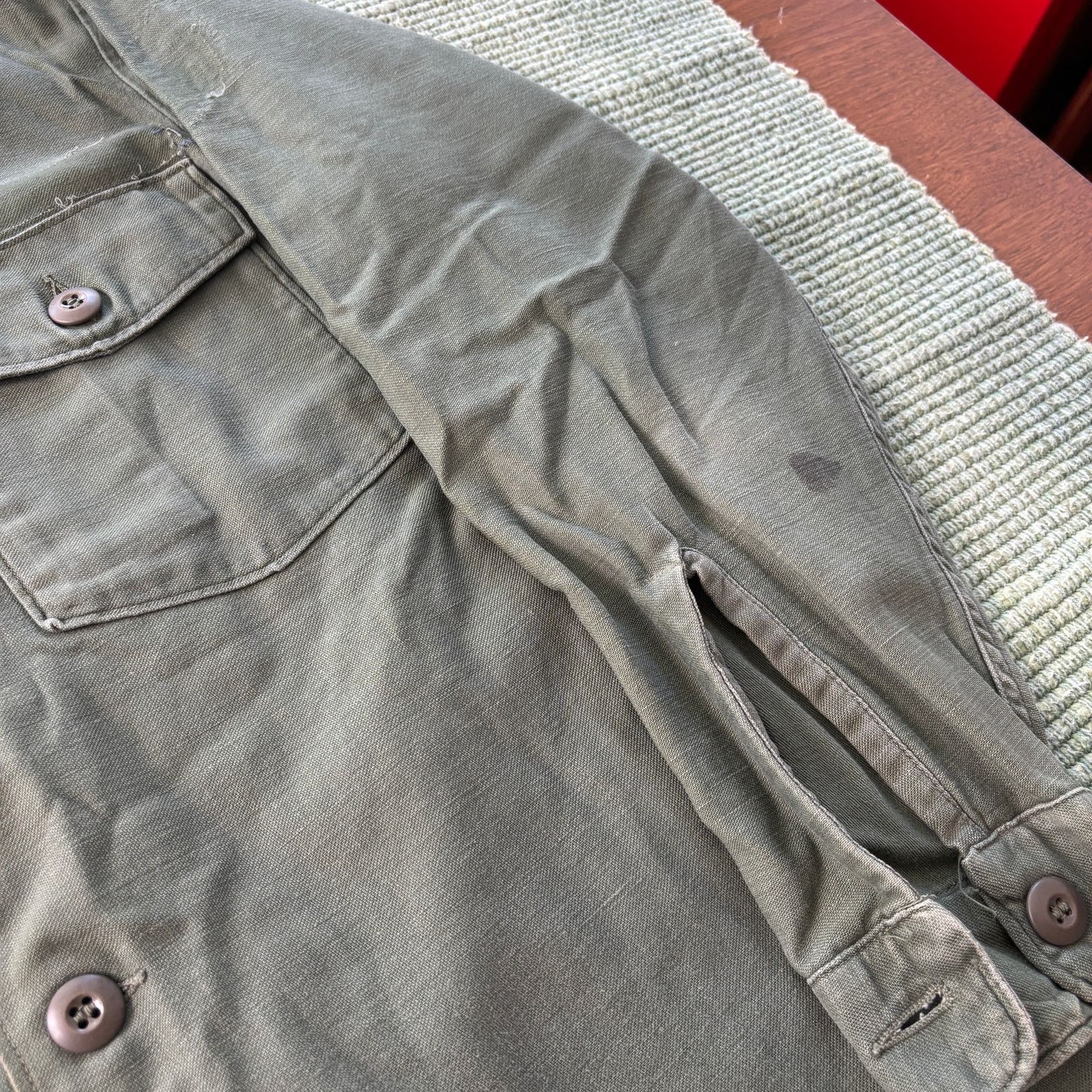 Vintage 60s Vtg OG-107 Green US Army Vietnam Fatigue Shirt Dressel Size US L / EU 52-54 / 3 - 5 Thumbnail