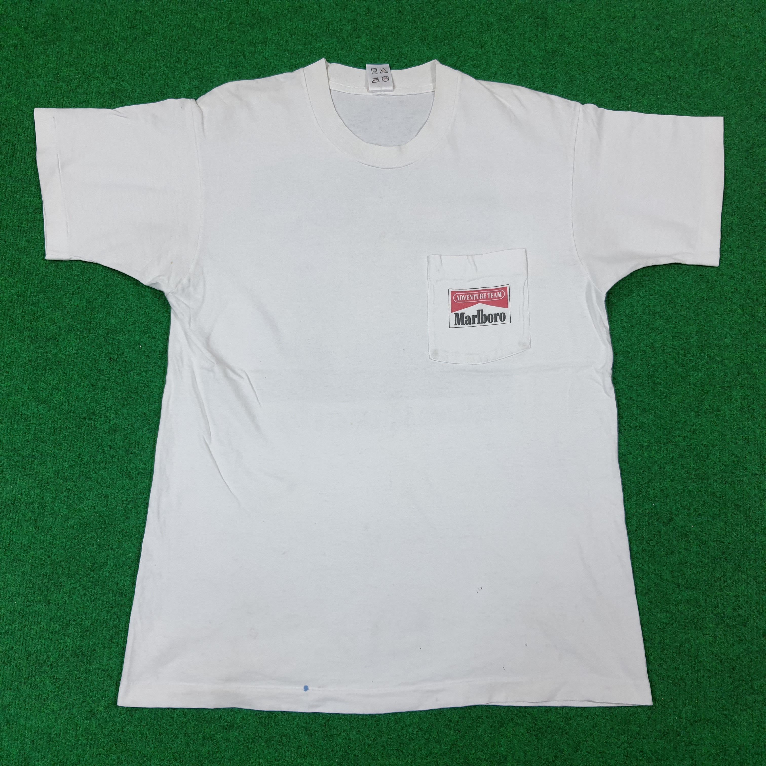 Vintage Marlboro Adventure Team Pocket Sports Tshirt C219N24
