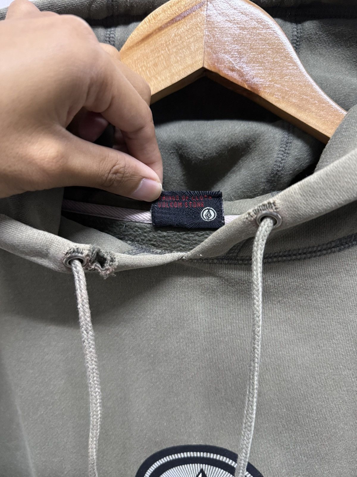 Volcom 2000s Distressed Volcom Sk8 Hoodie Jesse Pinkman Size US S / EU 44-46 / 1 - 5 Thumbnail