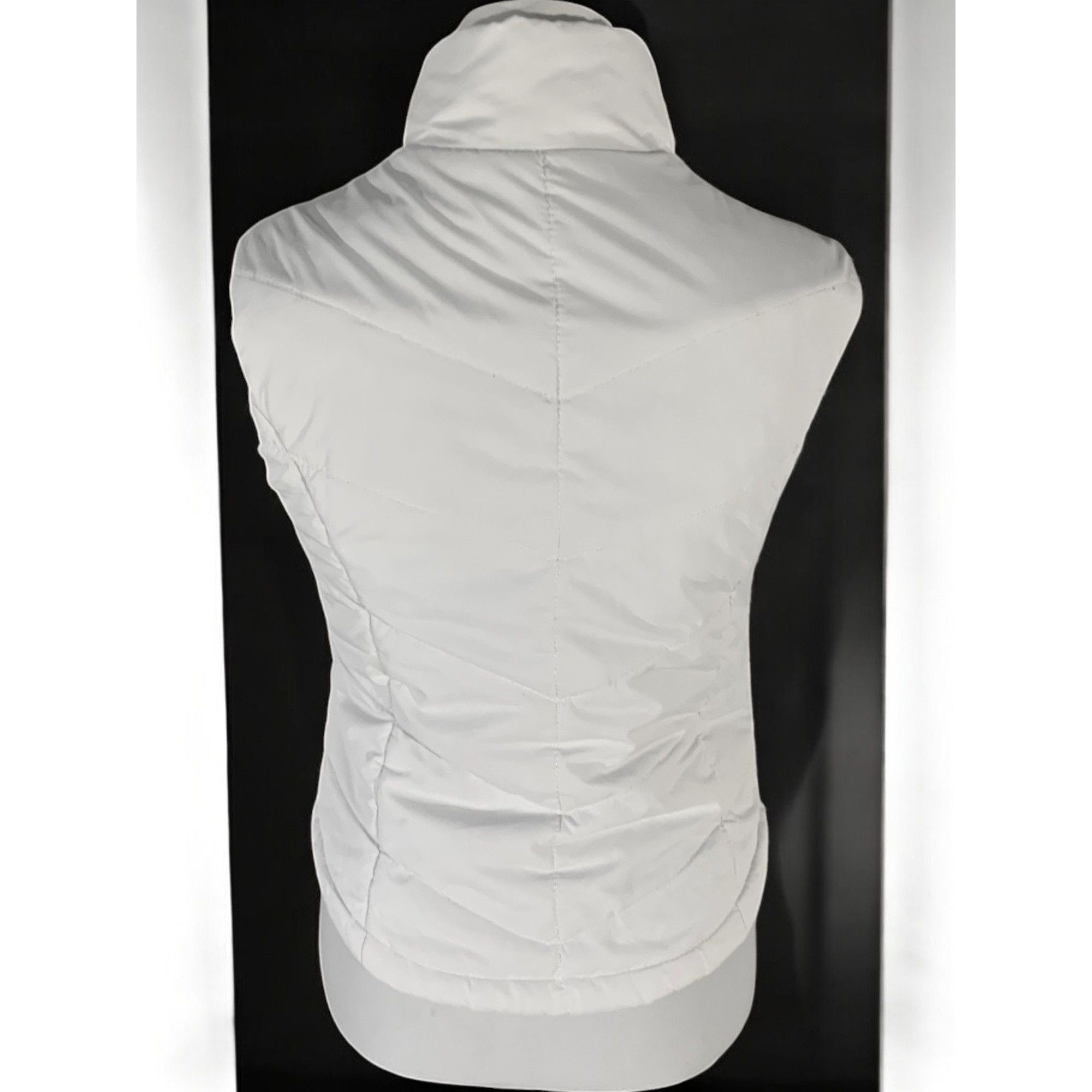 Aeropostale Aeropostale Womens White Quilted Puffer Vest Zipper Close S Size S / US 4 / IT 40 - 3 Thumbnail