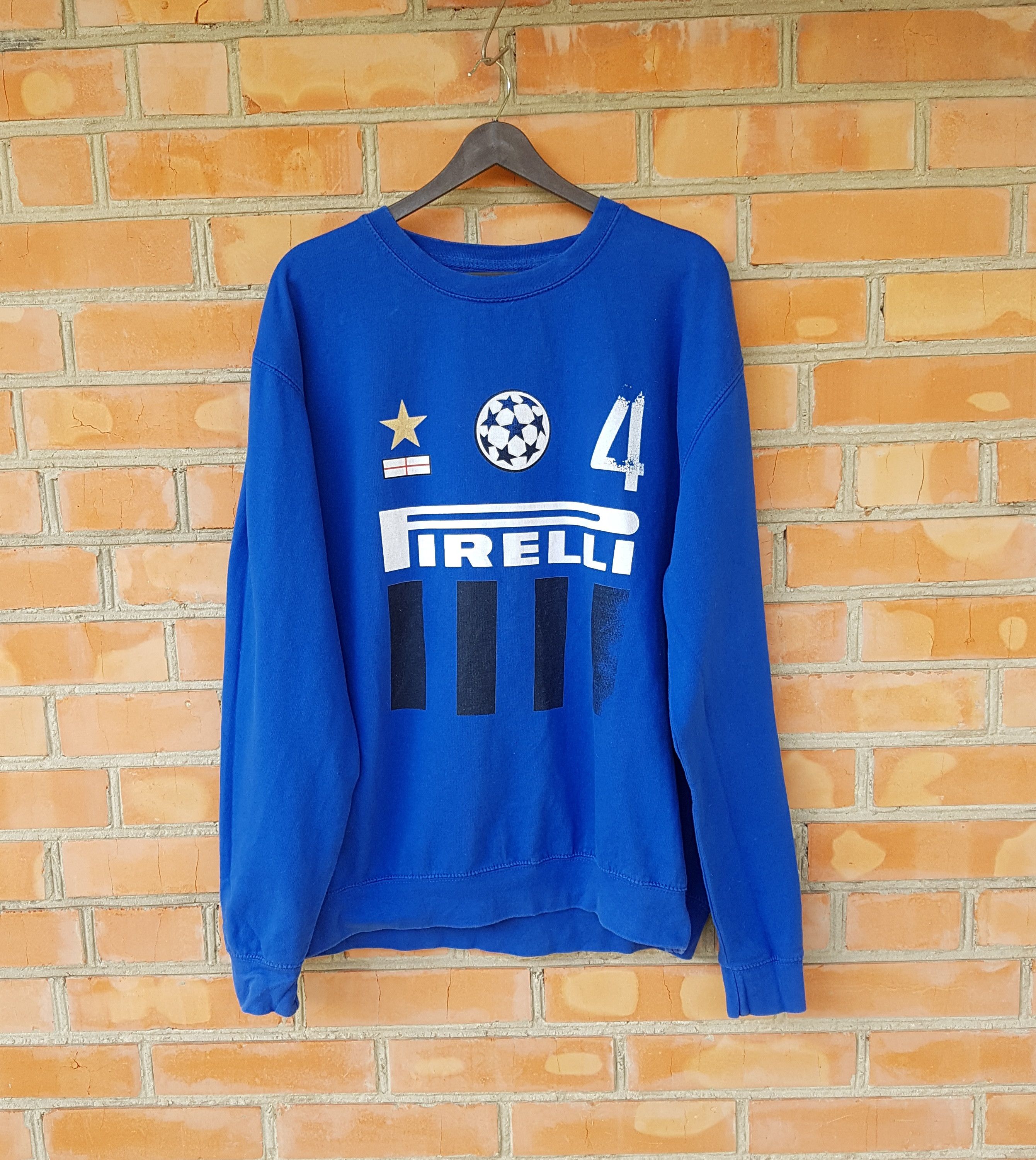 Vintage Inter Milan #4 Pirelli Soccer Football Vintage Sweatshirt XL Size US XL / EU 56 / 4 - 1 Thumbnail