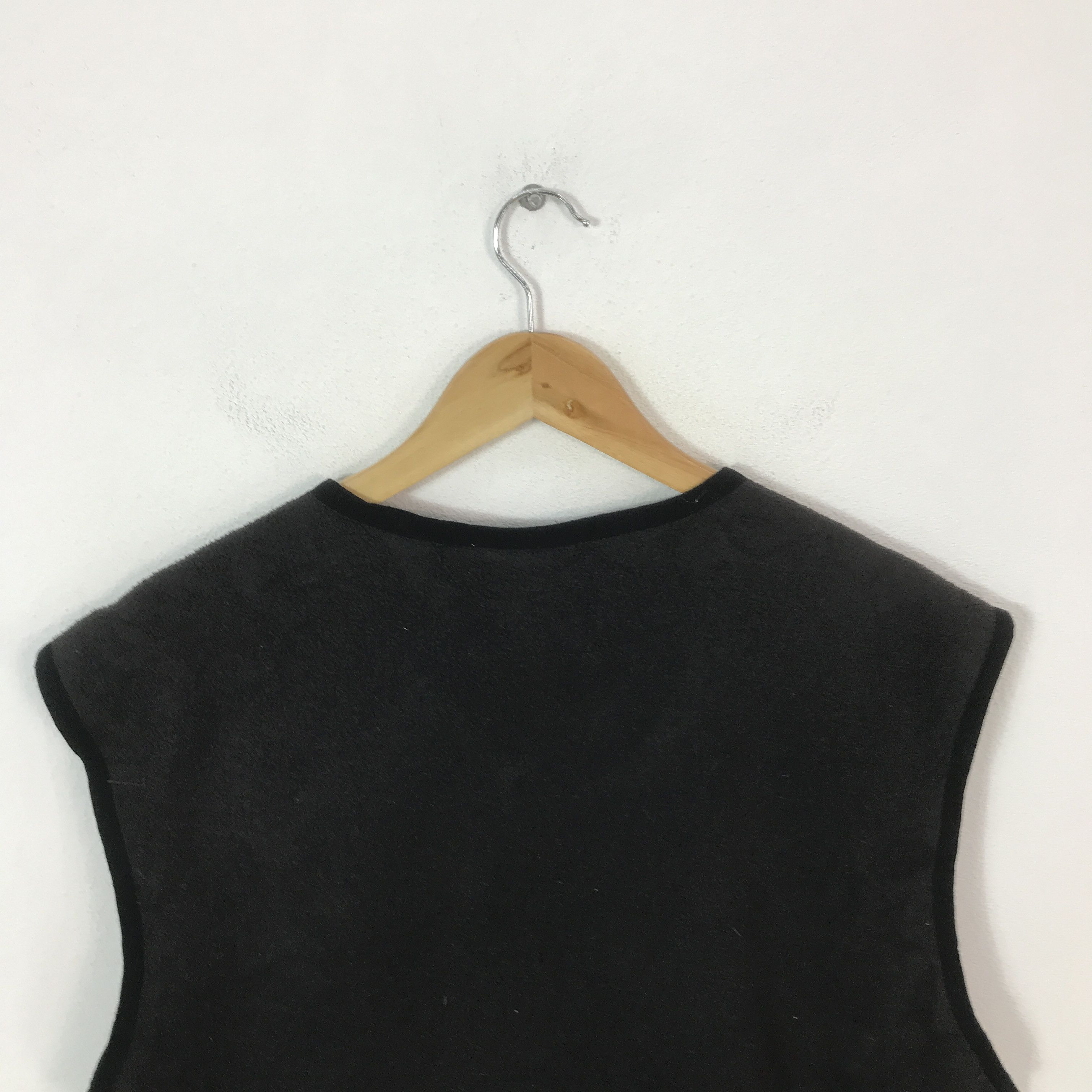 Nike Nike Fleece vest V Net Vest K70B13 Size US L / EU 52-54 / 3 - 4 Thumbnail
