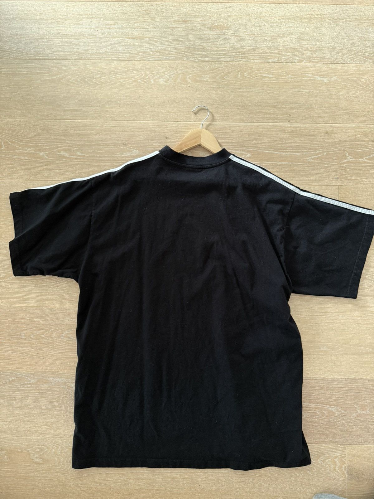 Balenciaga Balenciaga Adidas Oversized T-shirt Size US L / EU 52-54 / 3 - 4 Thumbnail