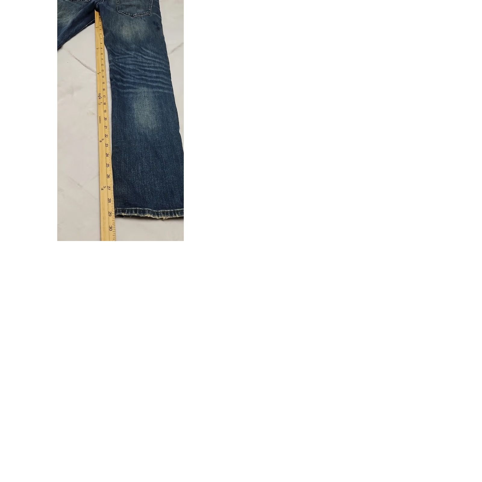 American Eagle Outfitters American Eagle Outfitters Jeans Women 29x32 Straight Denim Distressed Knee Low Rise Blue Jeans Women Regular Fit 29in Inseam Low Rise Distressed Knee Size 26" / US 2 / IT 38 - 9 Thumbnail