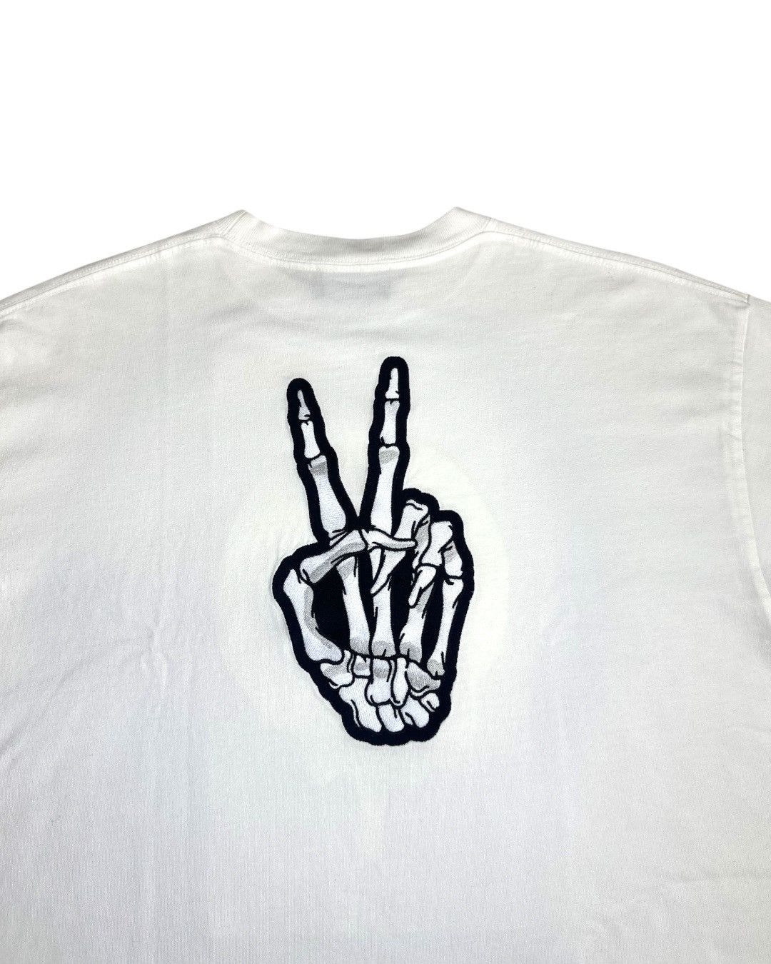 Balenciaga Balenciaga SS21 Smiley Peace Tee Size US S / EU 44-46 / 1 - 4 Thumbnail