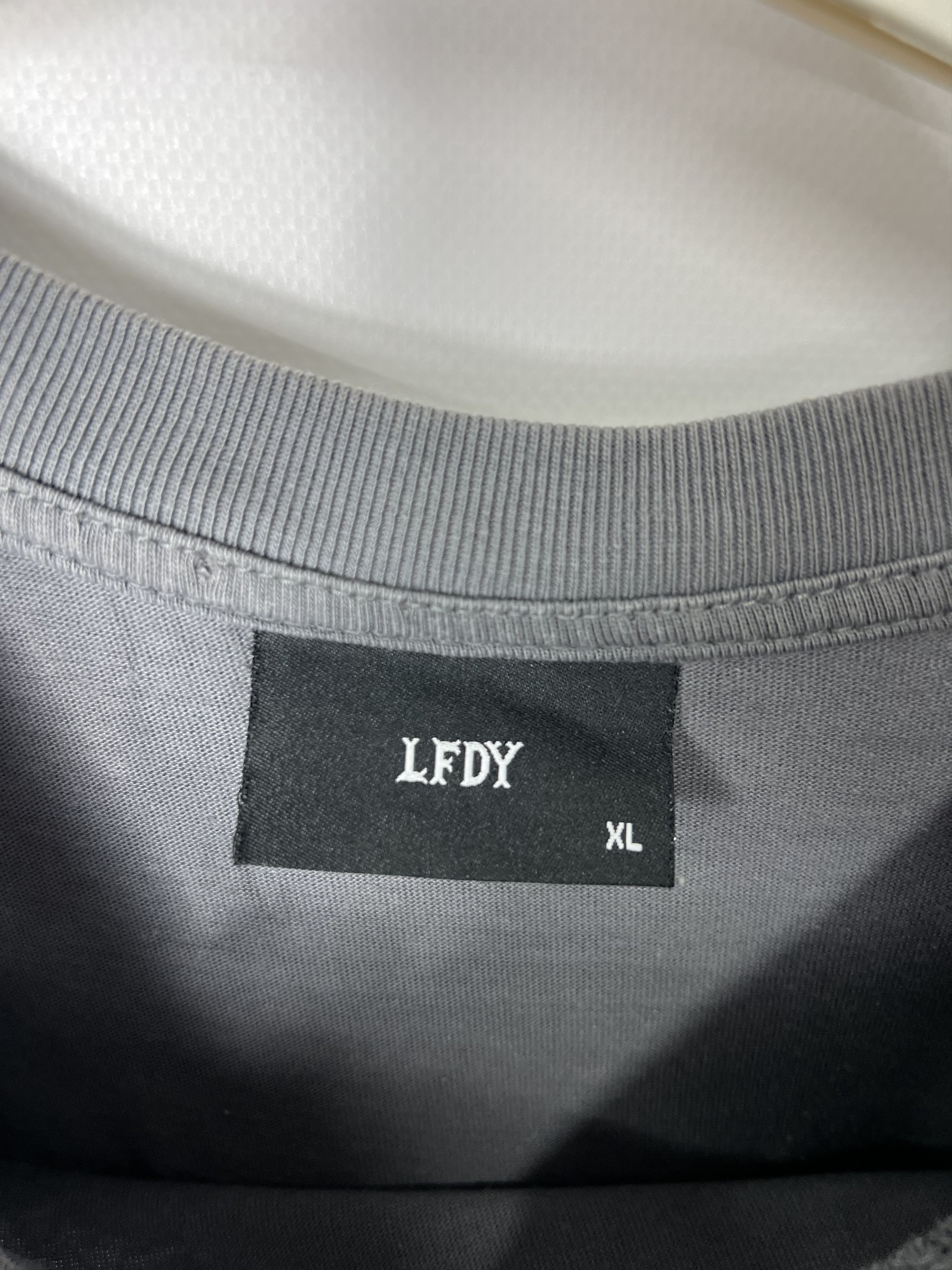 Designer Vintage streetwear Y2K LFDY Oversize T-Shirt Graphic Size US XL / EU 56 / 4 - 3 Thumbnail