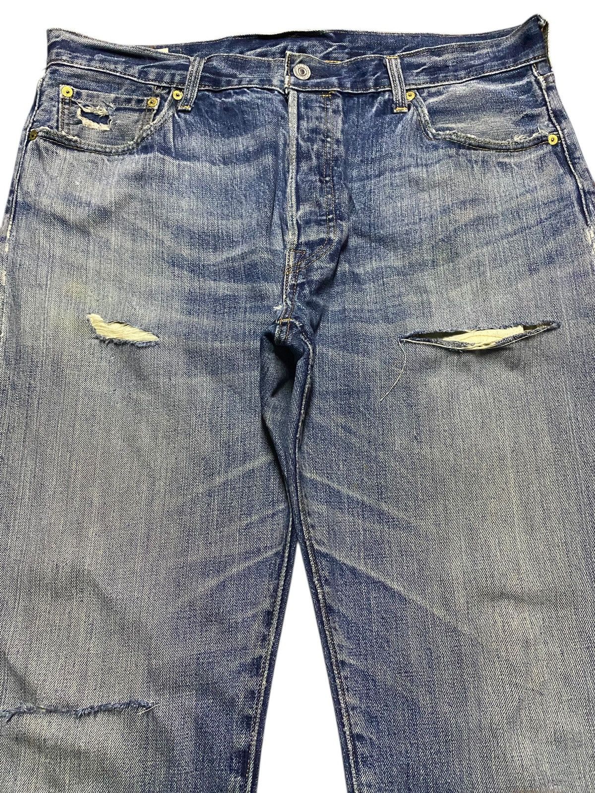 Levi's Vintage Levis 501 Big E Faded Wash Distressed Loose Jeans Size US 37 - 3 Thumbnail