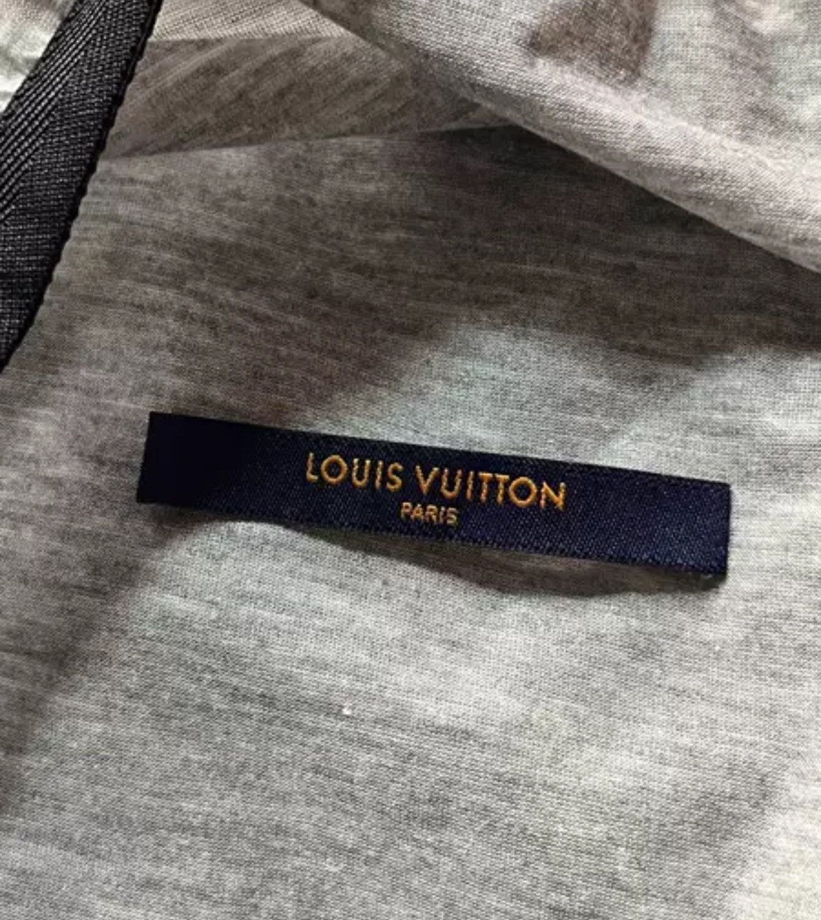 Louis Vuitton Louis Vuitton Solid color up collar long sleeved jacket Size US L / EU 52-54 / 3 - 5 Thumbnail