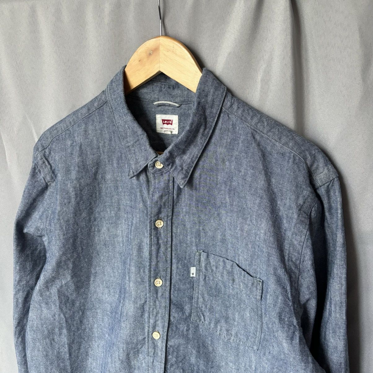 Levi's Levis shirt button up xl blue streetwear casual Size US XL / EU 56 / 4 - 1 Thumbnail