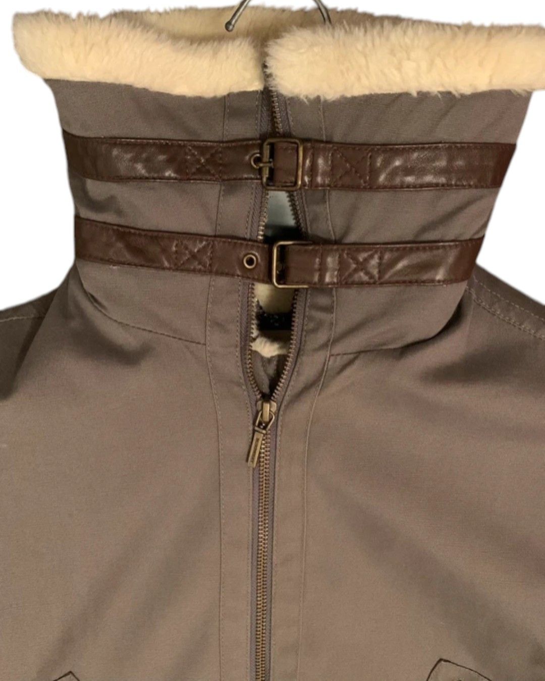 Burberry Prorsum F/W 2010 HIGH NECK SHEARLING BOMBER JACKET Size XS / US 0-2 / IT 36-38 - 4 Thumbnail