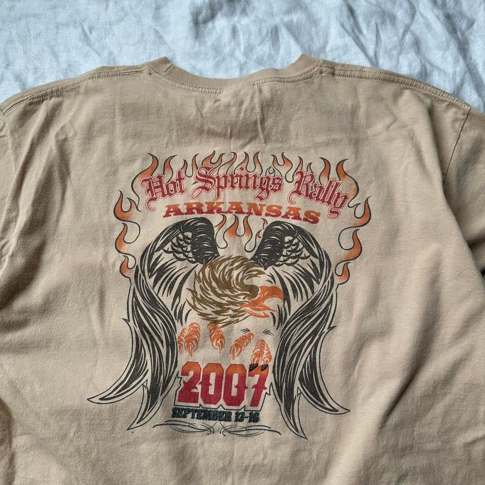Vintage Vintage Beige Hot Springs Rally Arkansas Biker Graphic Tee Size US XL / EU 56 / 4 - 7 Thumbnail