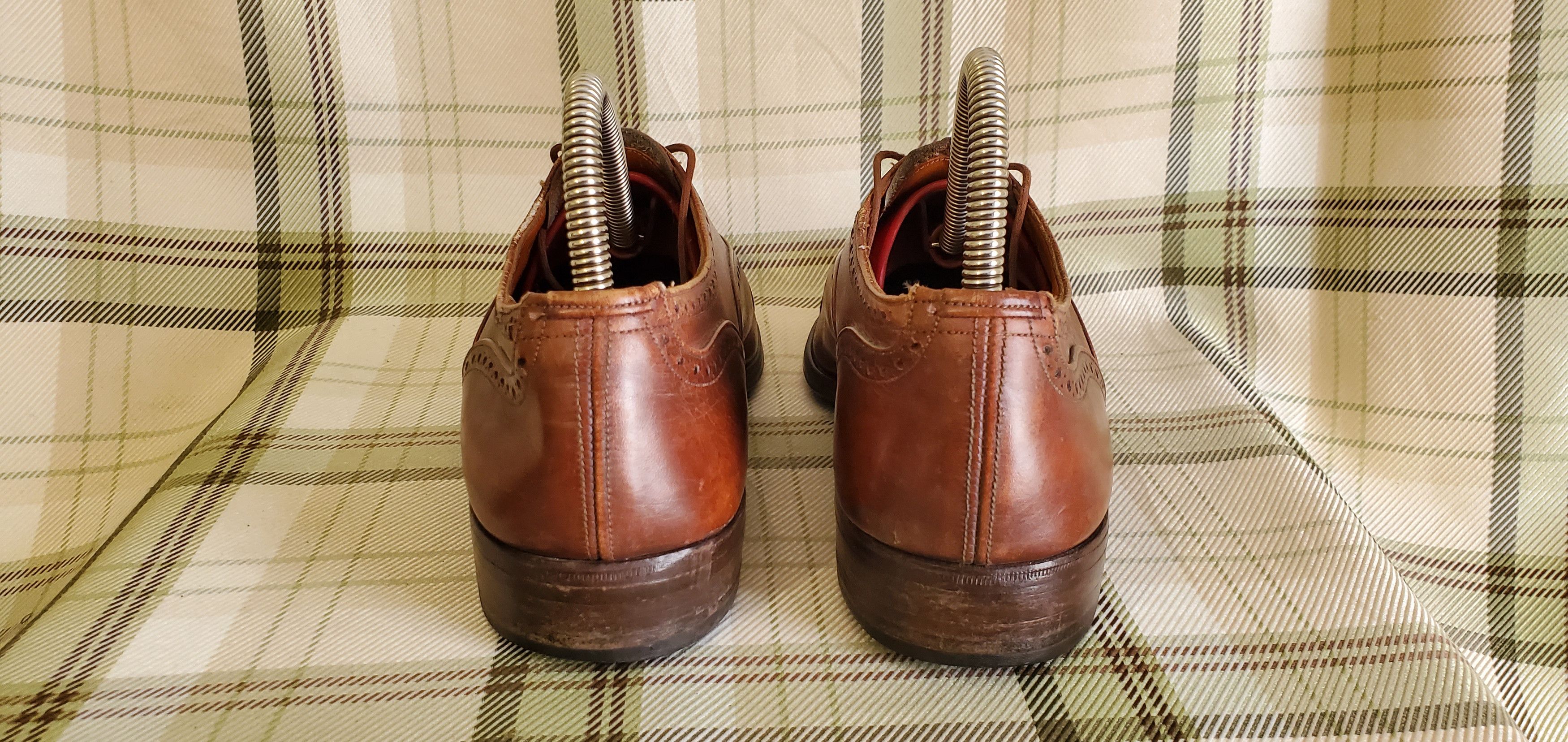 Tricker's Vintage TRICKERS Cambridge Brown Lace Up Brogue Shoes Size US 7.5 / EU 40-41 - 4 Thumbnail