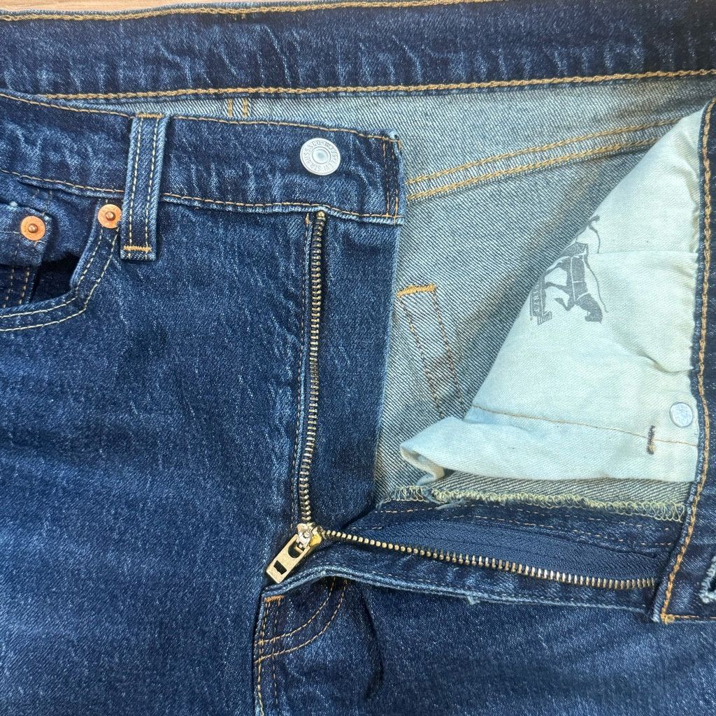 Levi's Levi’s 505 Regular Fit Jeans Men’s W34 L30 Zip Fly Classic Size US 34 / EU 50 - 11 Thumbnail