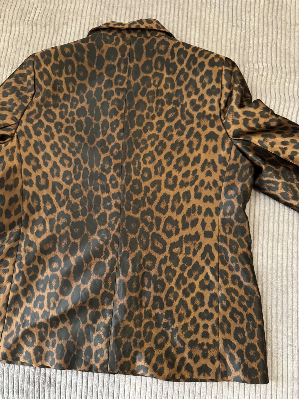 Yves Saint Laurent Vintage Yves Saint Laurent Variation Leopard Skin Jacket Size XL / US 12-14 / IT 48-50 - 11 Thumbnail