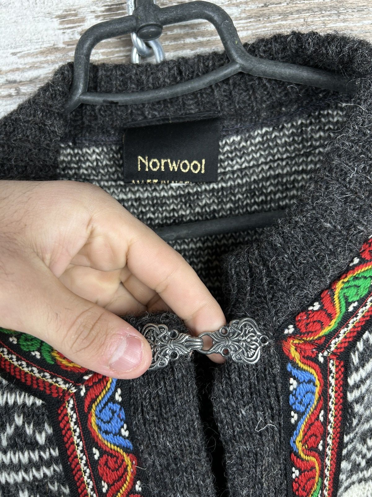 Japanese Brand × Vintage Vintage Norway Style Metal Clasp Striped Knit Cardigan y2k Size US M / EU 48-50 / 2 - 5 Thumbnail