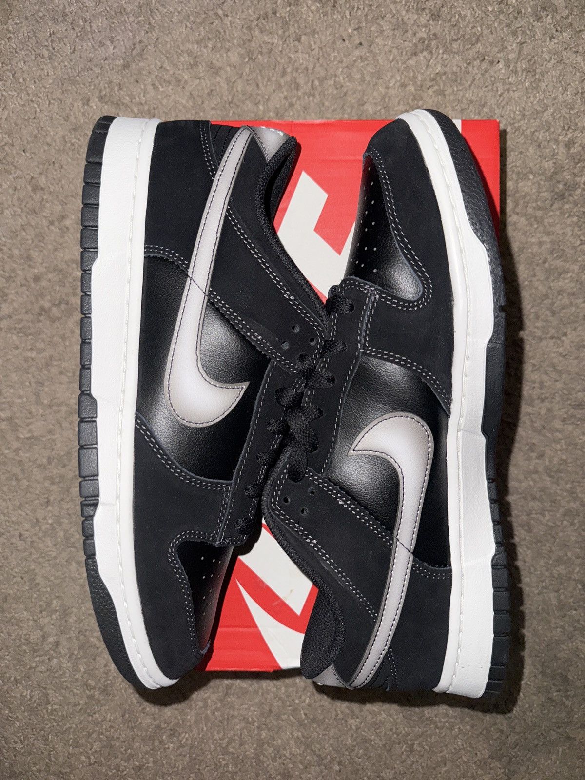 Nike Dunk Low “Airbrush” Size US 10.5 / EU 43-44 - 3 Thumbnail