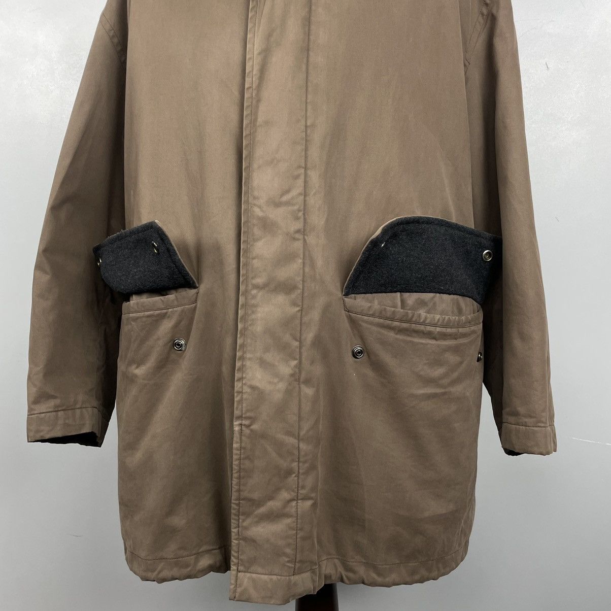 Hugo Boss × Vintage Vintage classic trench coat Colour brown size 46 Size US S / EU 44-46 / 1 - 4 Thumbnail