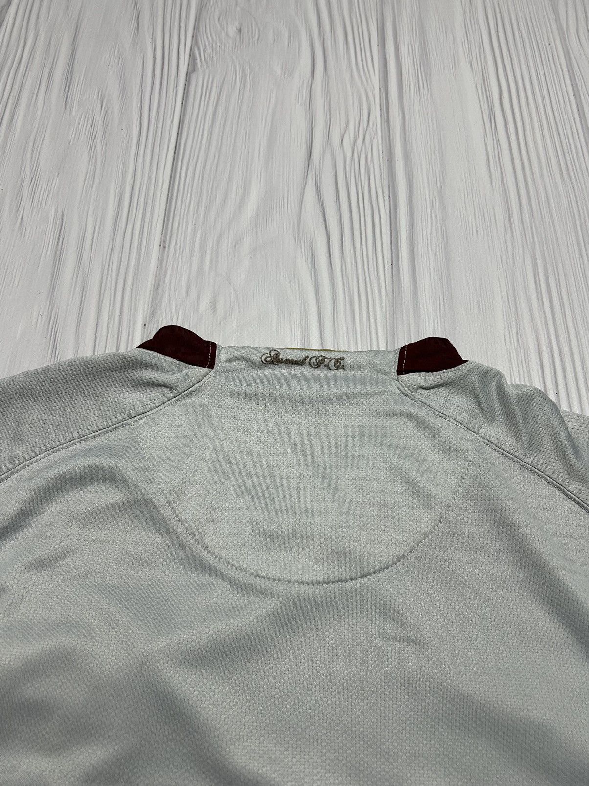 Vintage Vintage Nike Arsenal 2007 2008 Away Jersey T-Shirt Size US M / EU 48-50 / 2 - 9 Thumbnail