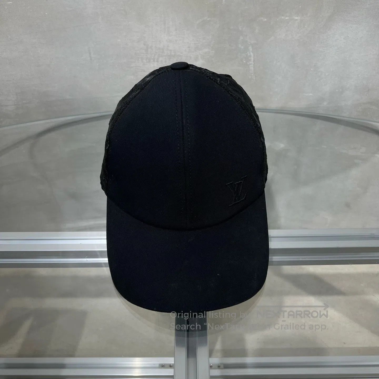 Louis Vuitton Louis Vuitton Hollowed-out, fully printed reading hat Size ONE SIZE - 1 Thumbnail