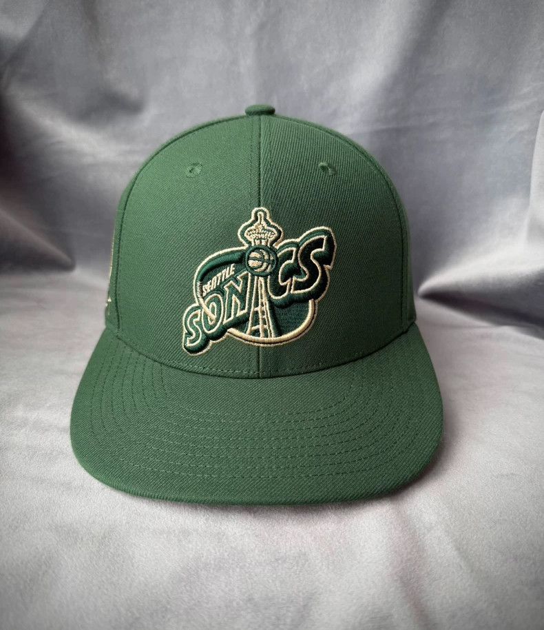 Bape × Mitchell & Ness × NBA NBA Seattle Super Sonics 40th Anniversary Baseball Hard Cap Size ONE SIZE - 1 Thumbnail
