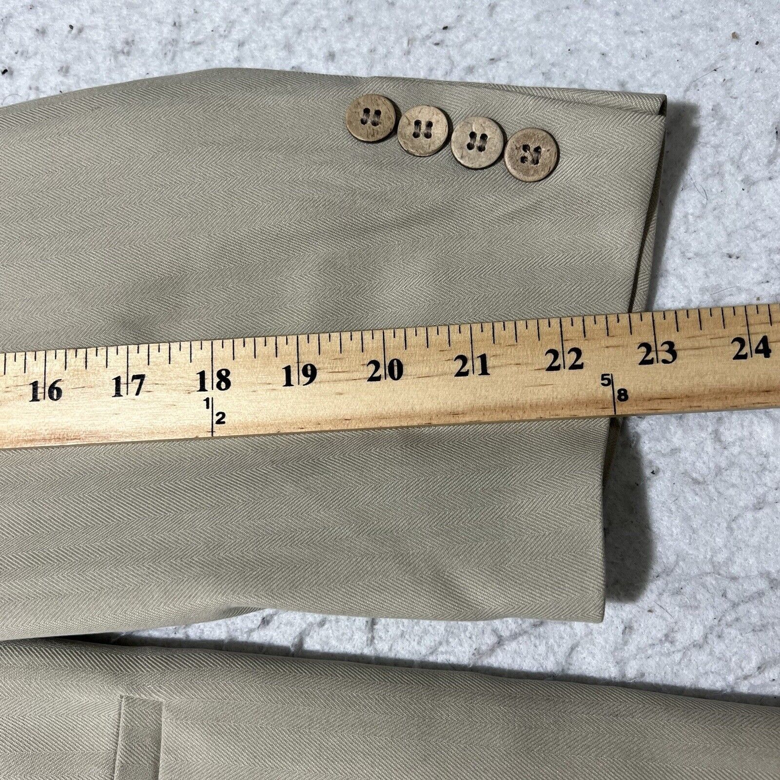Joseph & Feiss Joseph & Feiss 42S Silk Beige Herringbone Suit Jacket Size 42S - 10 Thumbnail