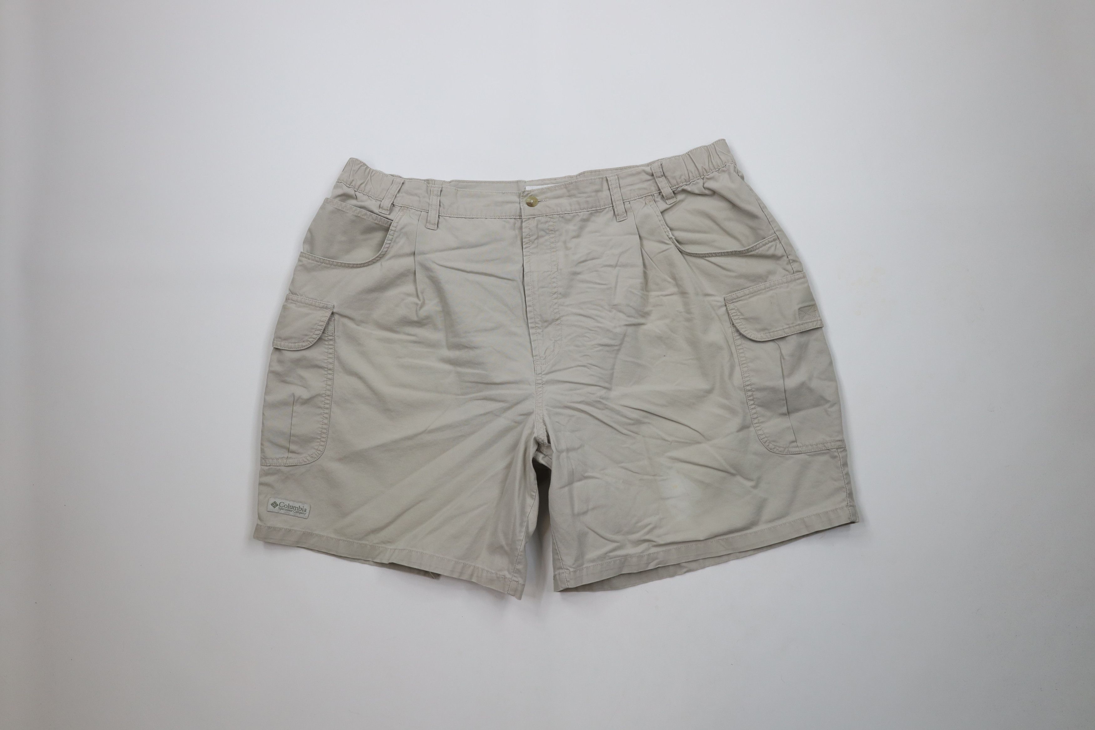 Columbia × Vintage Vintage Columbia Spell Out Above Knee Cargo Shorts Cotton Size US 42 / EU 58 - 1 Thumbnail