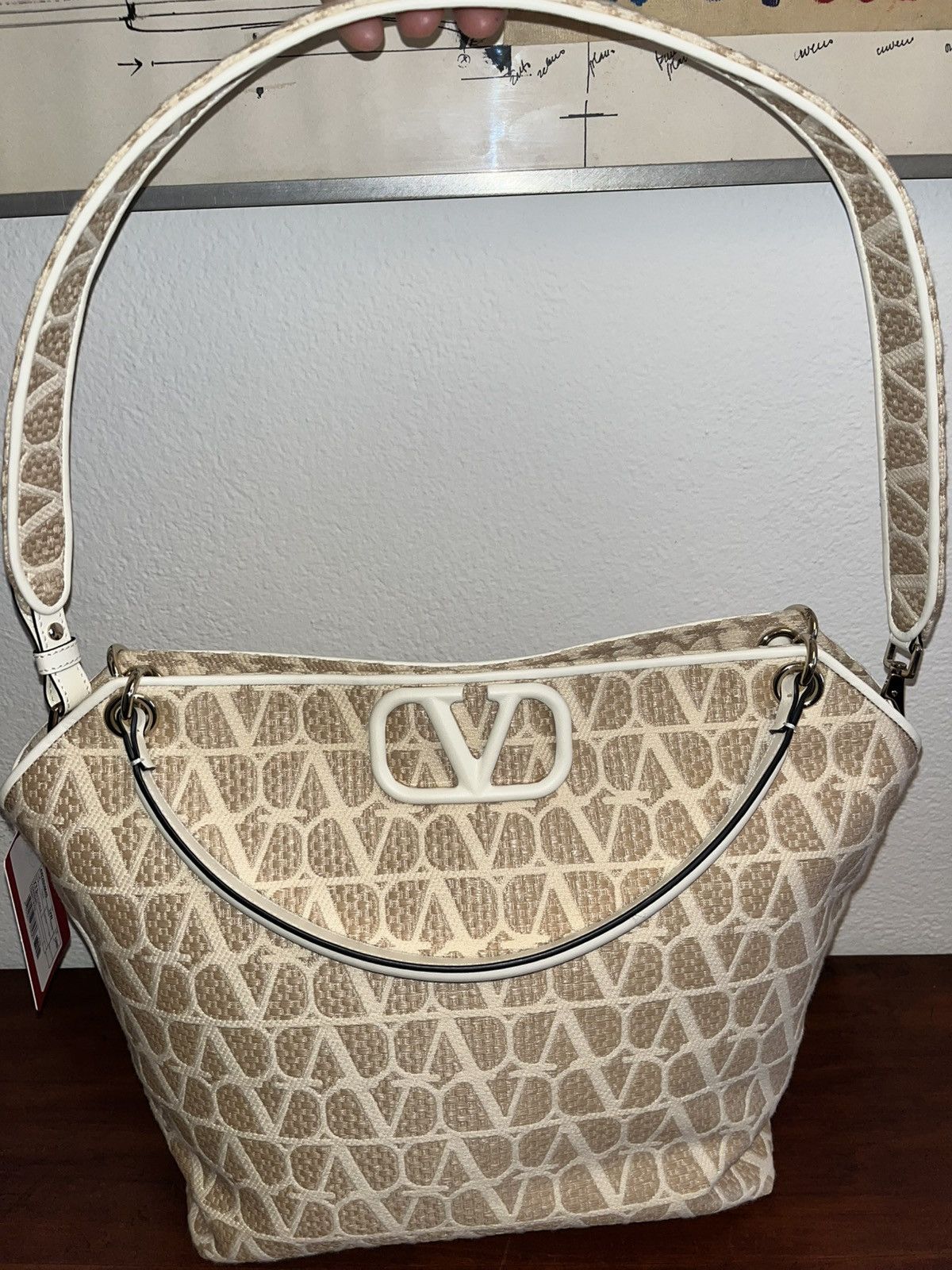 Valentino Valentino Medium Tote Bag Iconographe. Brand new with tags Size ONE SIZE - 8 Thumbnail