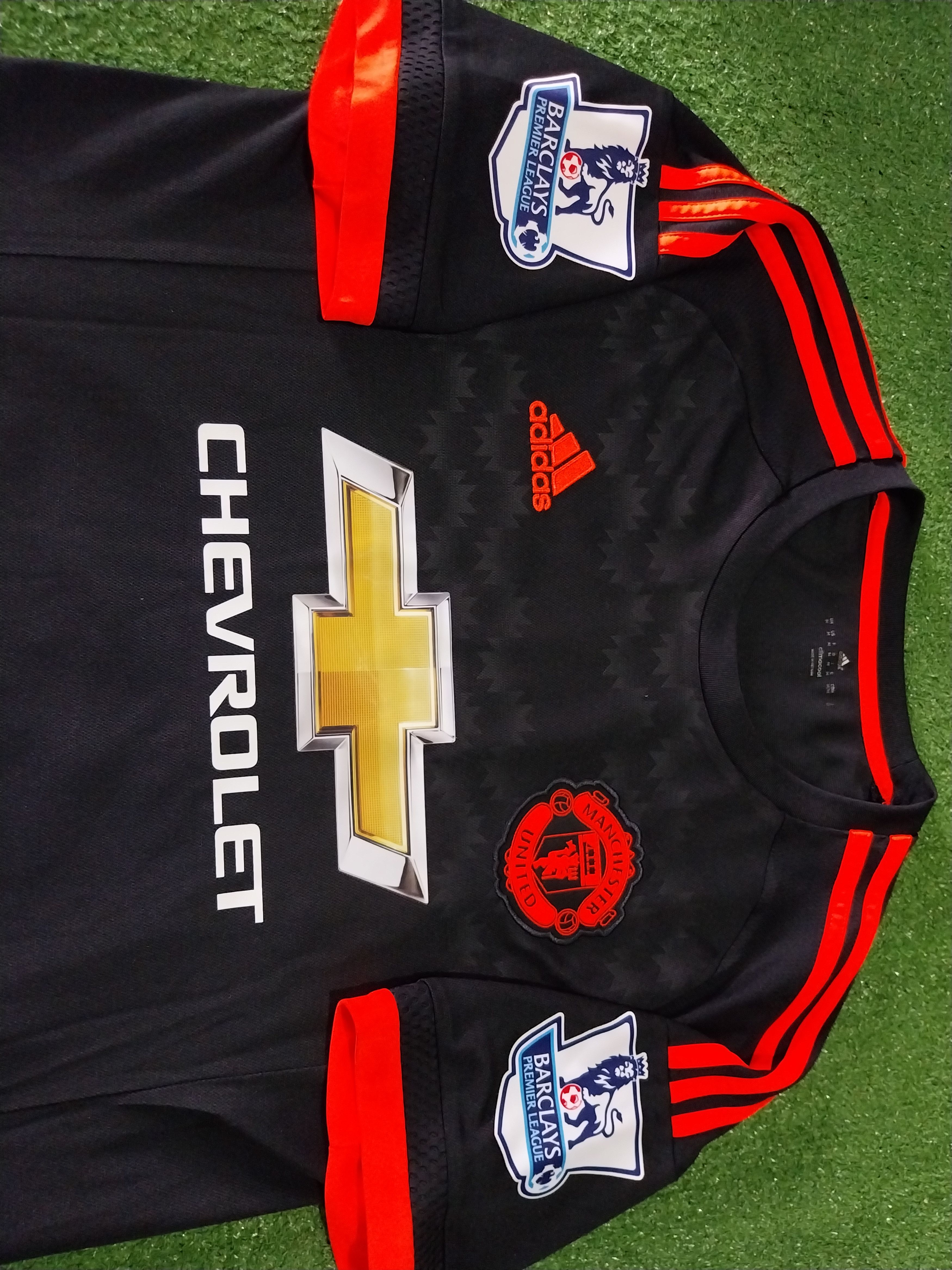 Adidas Manchester united 3rd 15/16 schweinsteiger jersey football Size US M / EU 48-50 / 2 - 3 Thumbnail