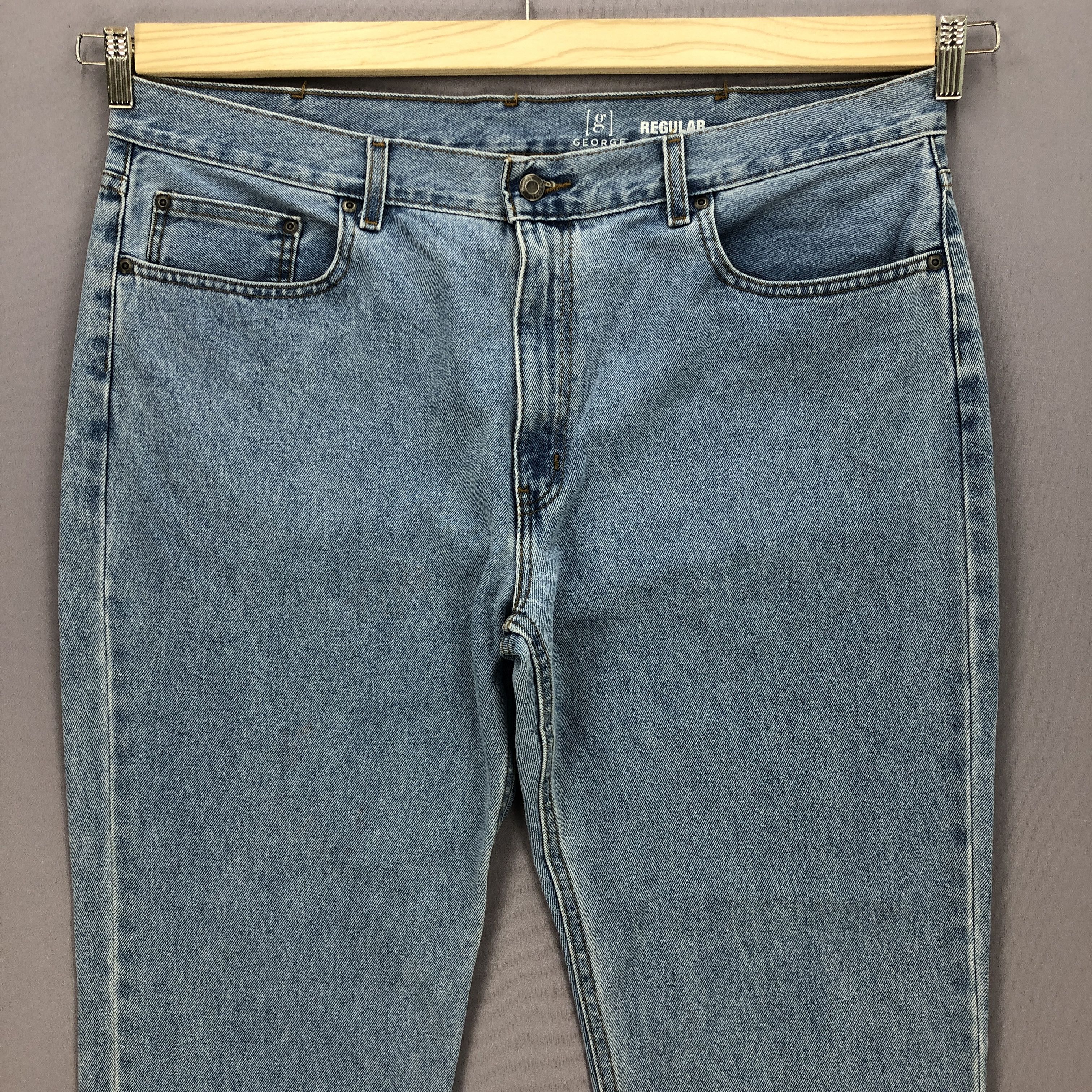 Japanese Brand Vintage 90s George Light Wash Jeans Sun Faded Denim Size US 40 / EU 56 - 3 Thumbnail
