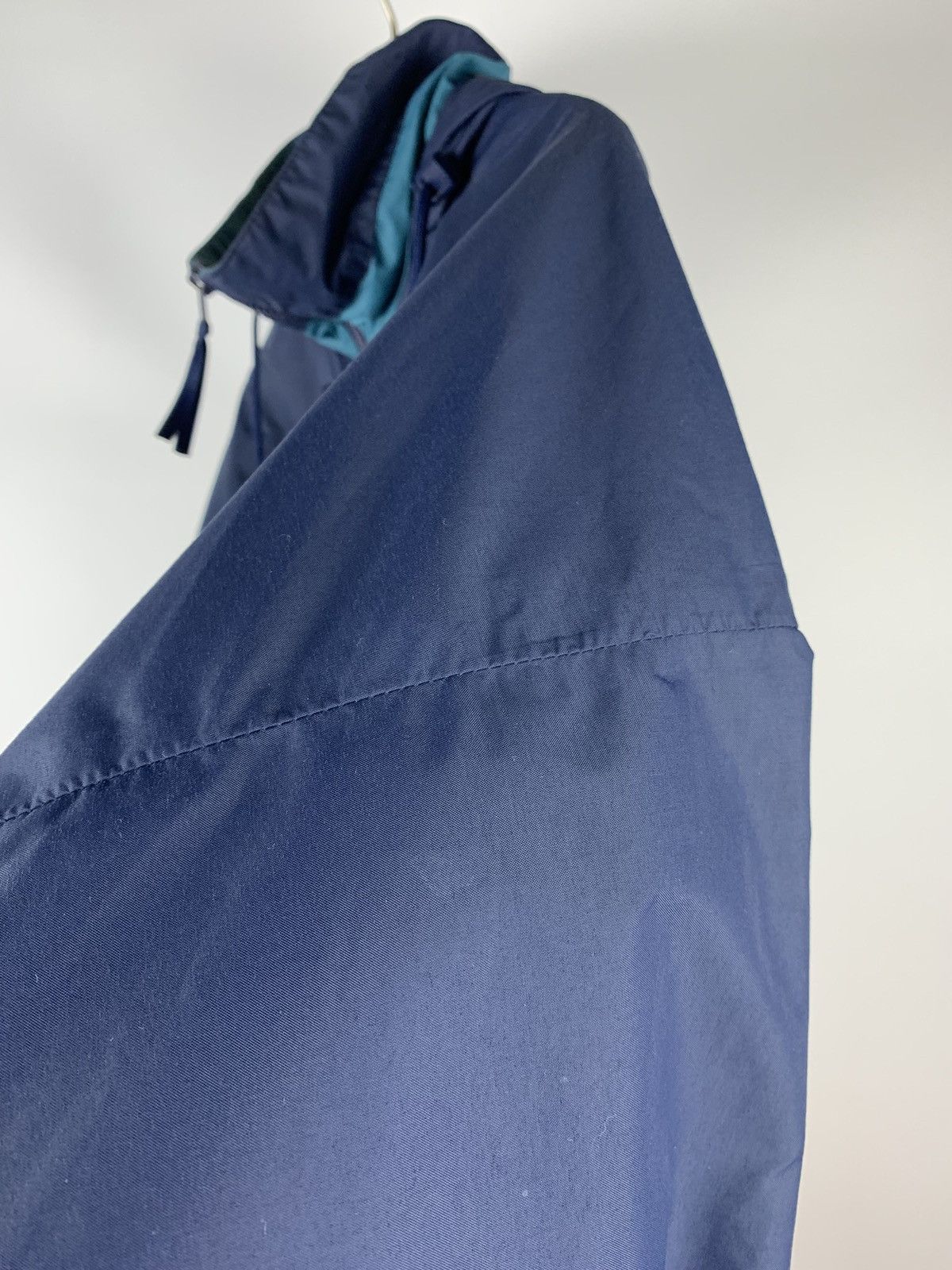 Helly Hansen Vintage Helly Hansen Full Zip Hooded Jacket Men’s Size S Size US S / EU 44-46 / 1 - 15 Thumbnail