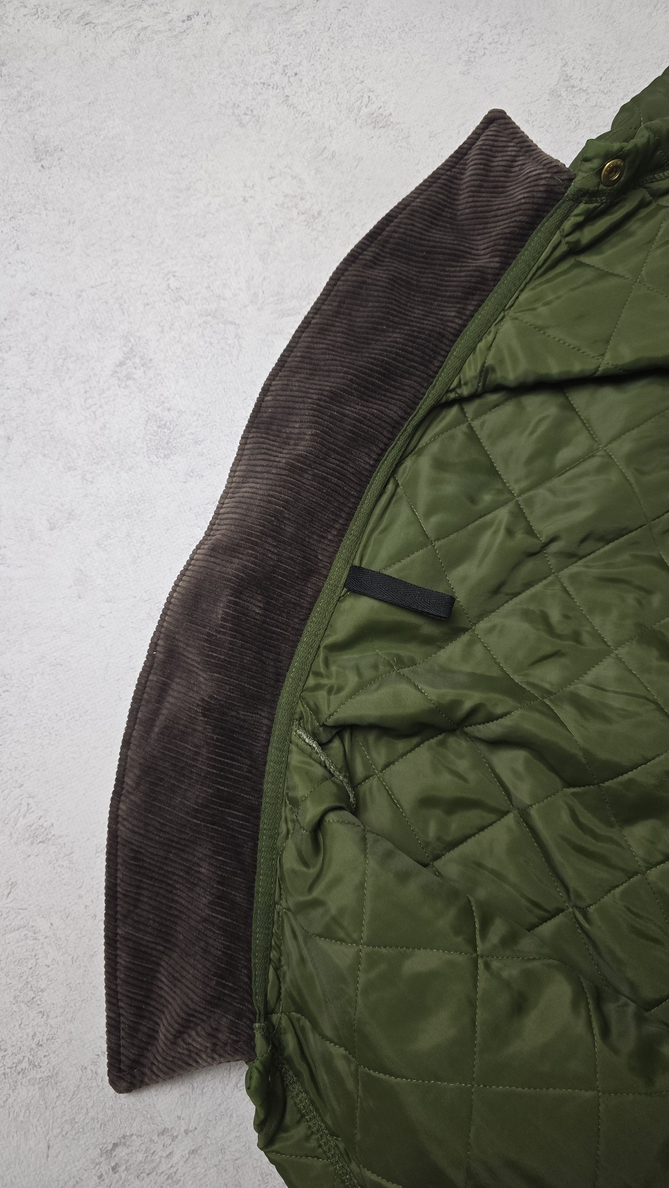 Barbour Liddesdale Quilted Jacket Olive Corduroy Collar Heritage Size US L / EU 52-54 / 3 - 19 Thumbnail